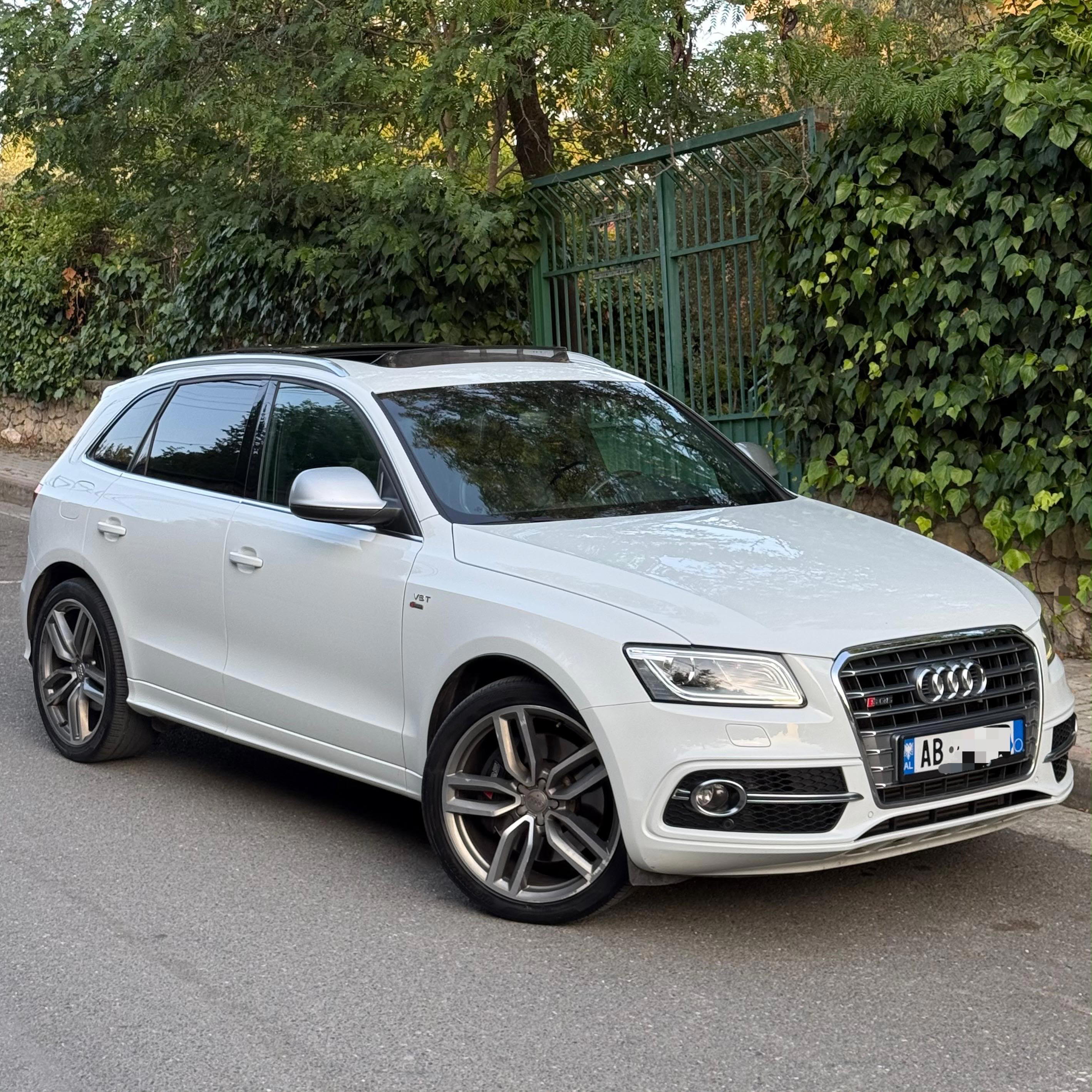 Audi SQ5 for rent