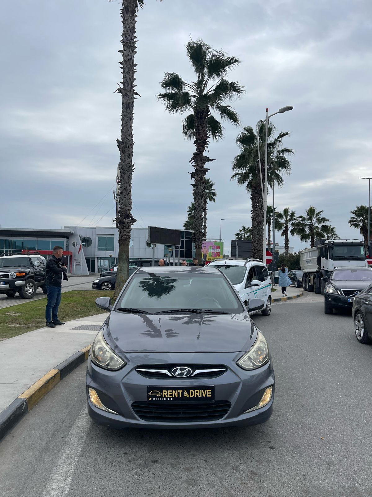 Hyundai Accent - photo 3