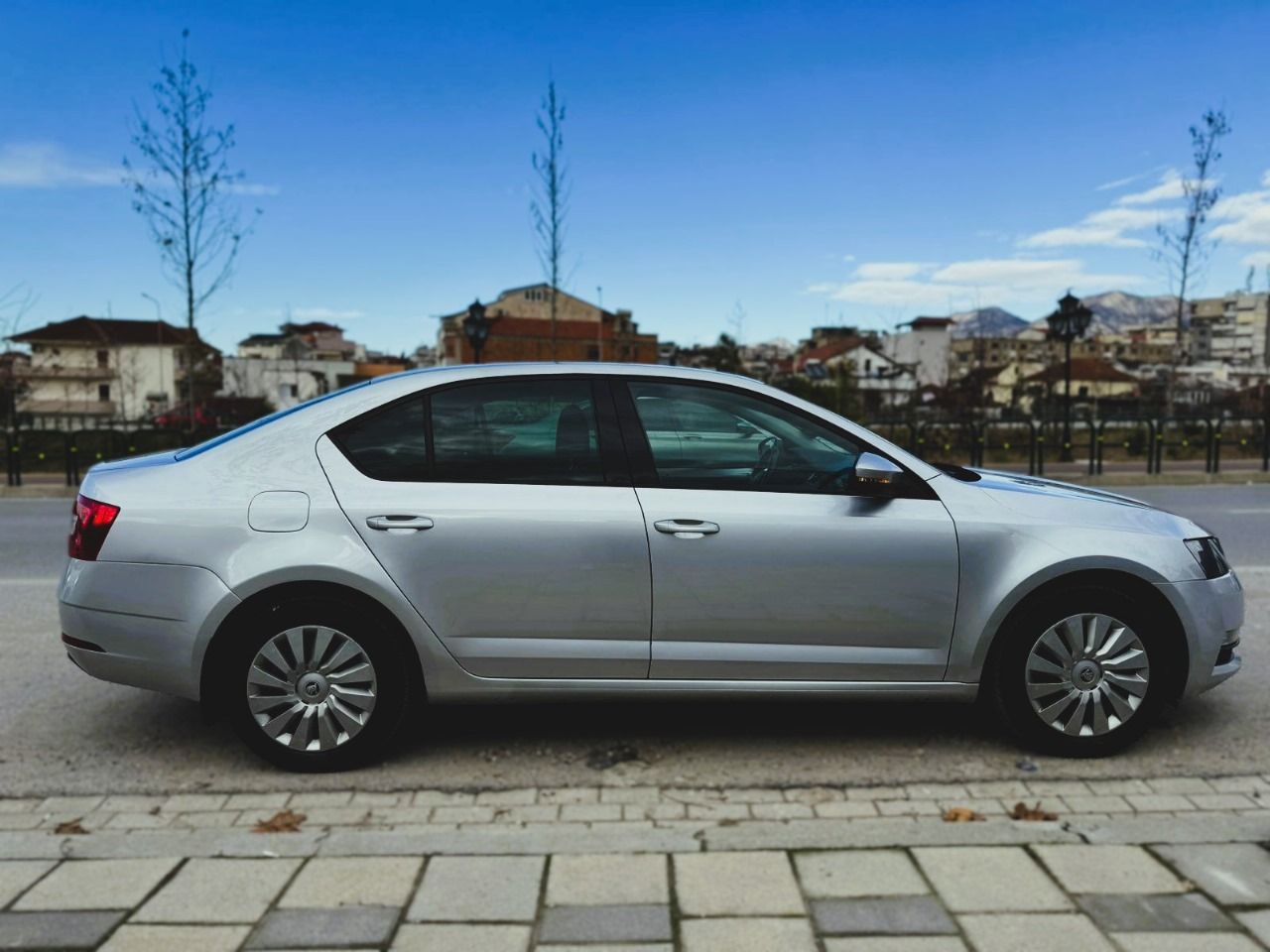 Skoda Octavia - photo 3