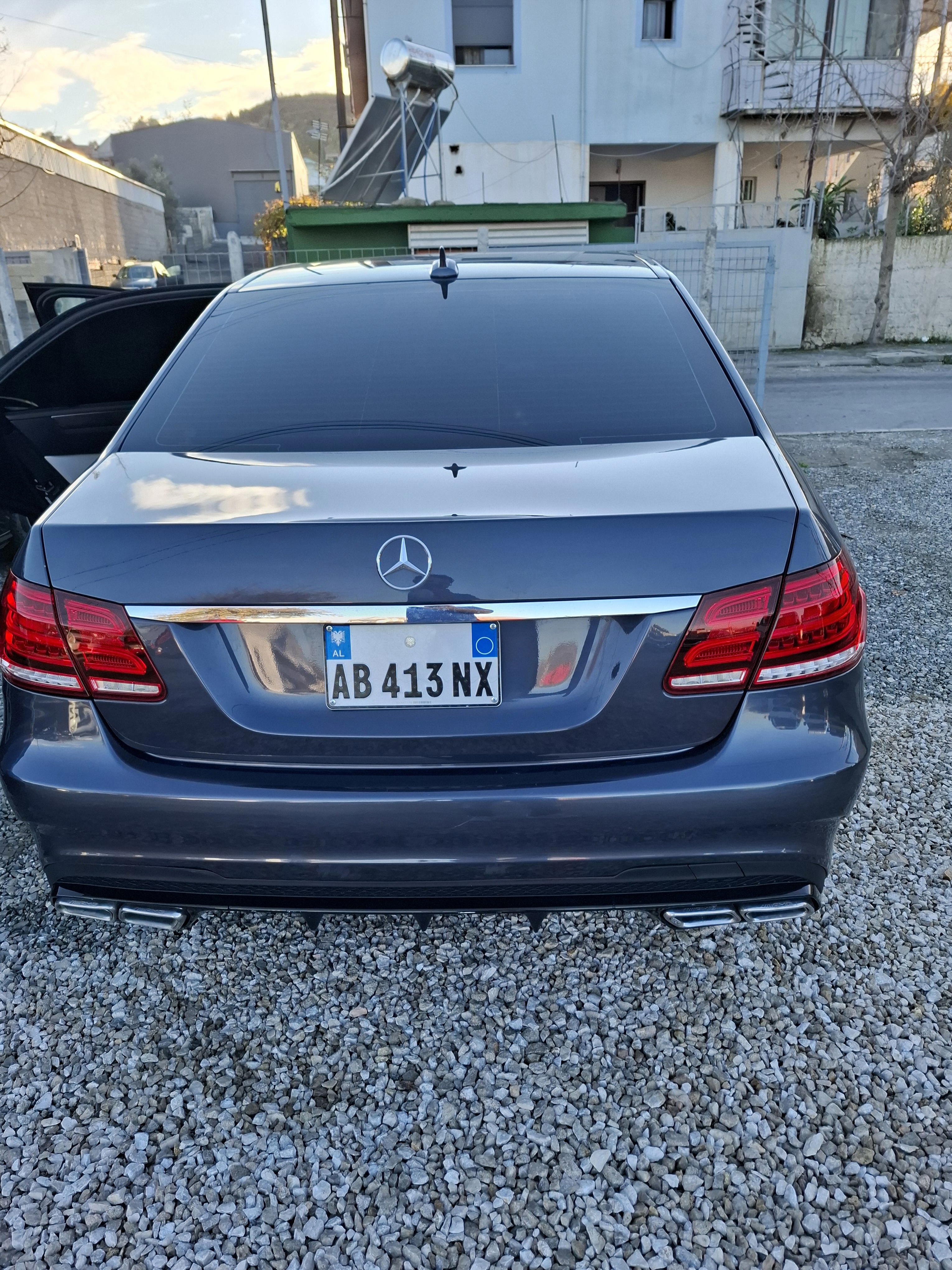 Mercedes-Benz C-Class - main photo