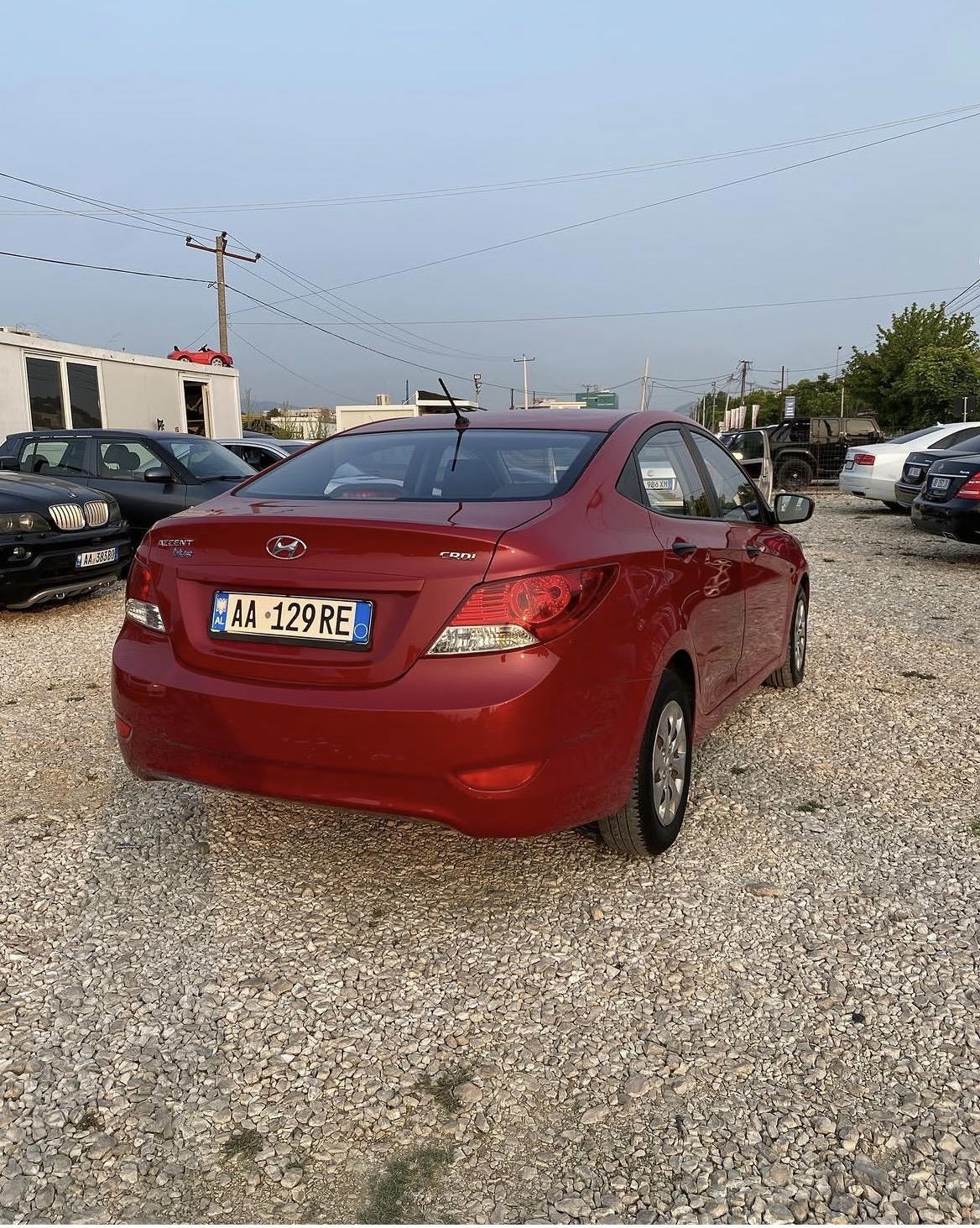 Hyundai Accent - side view