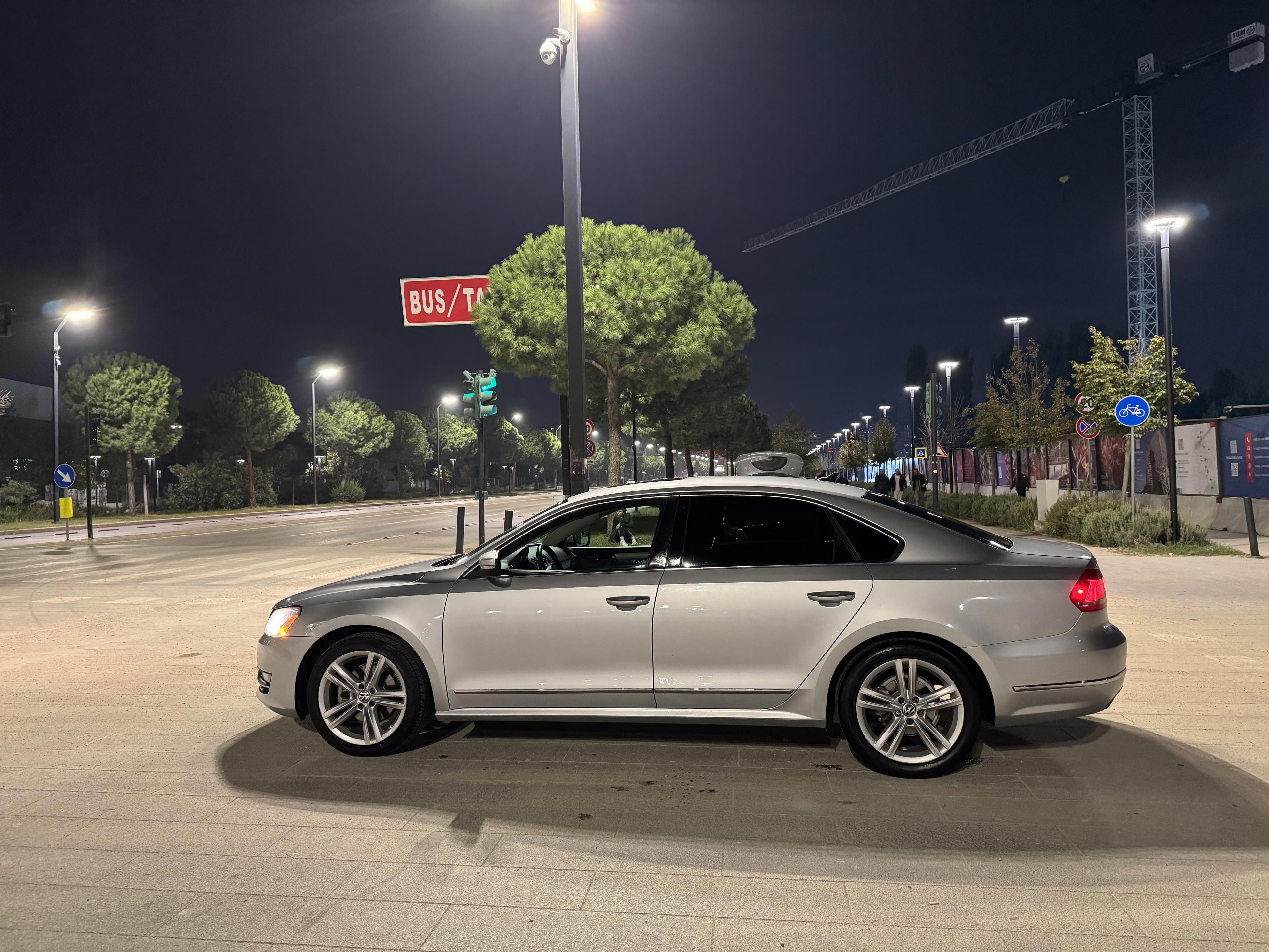 Volkswagen Passat - side view