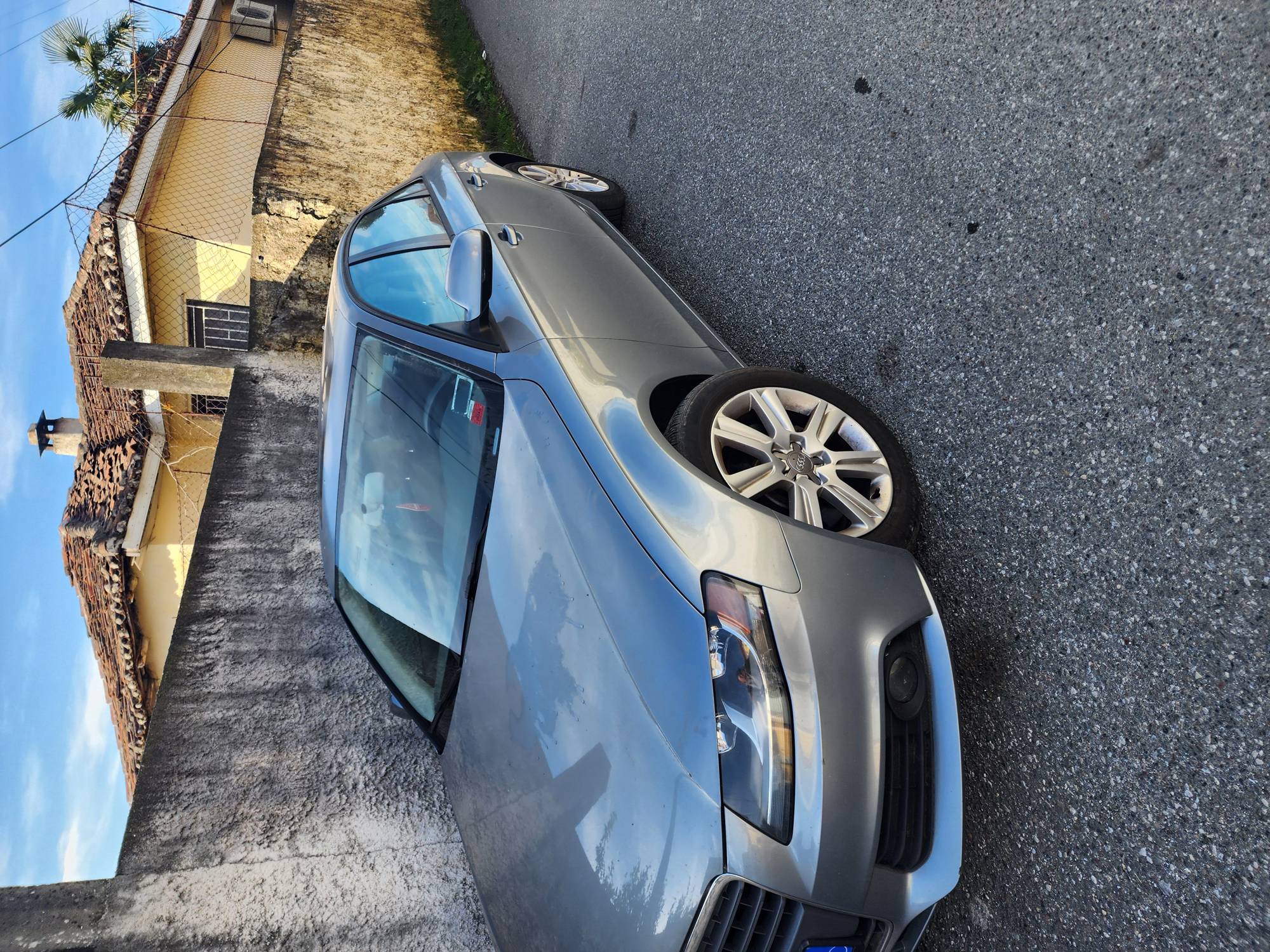 Audi A4 - side view