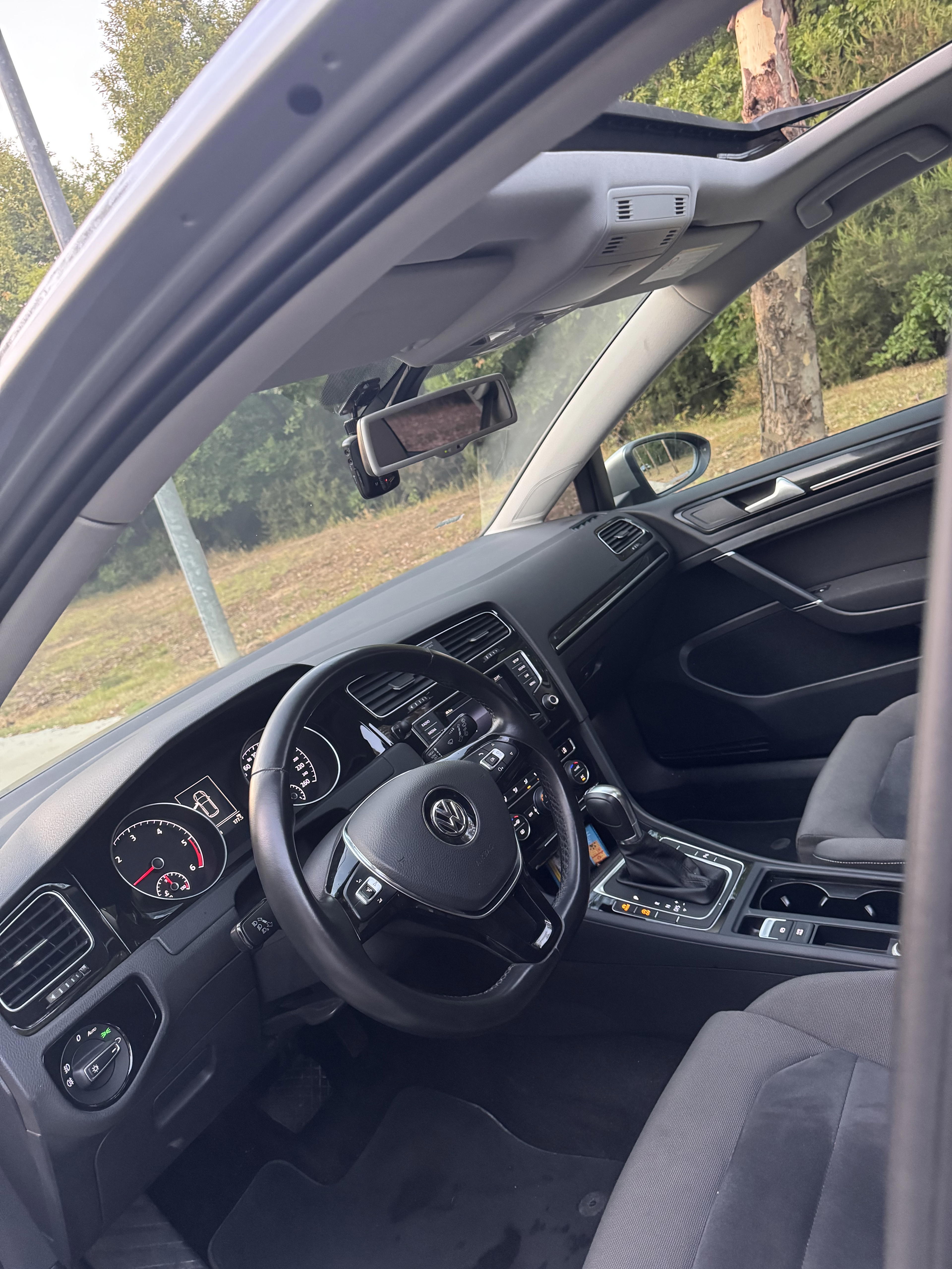 Volkswagen Golf - photo 4