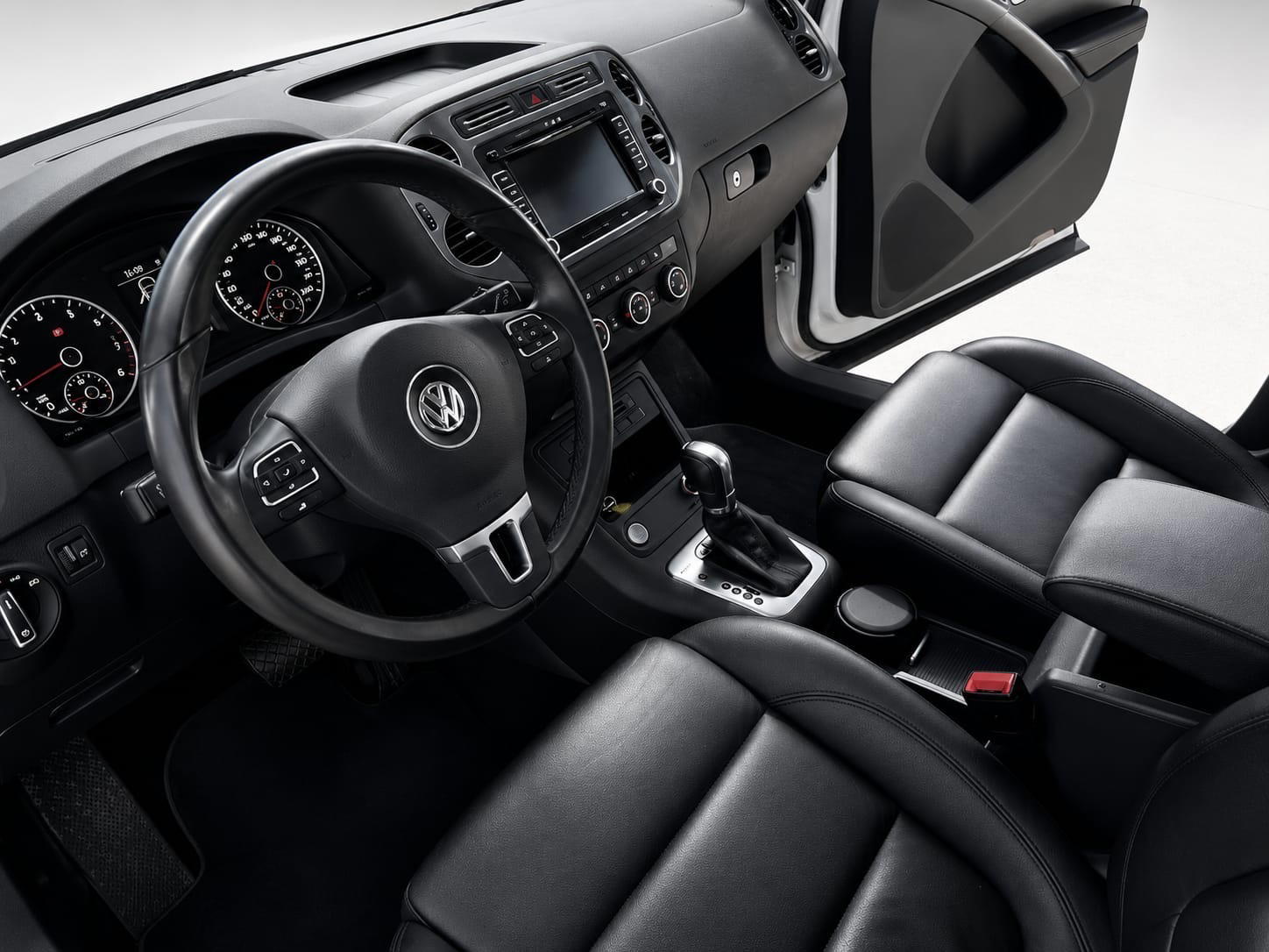 Volkswagen Tiguan - photo 3
