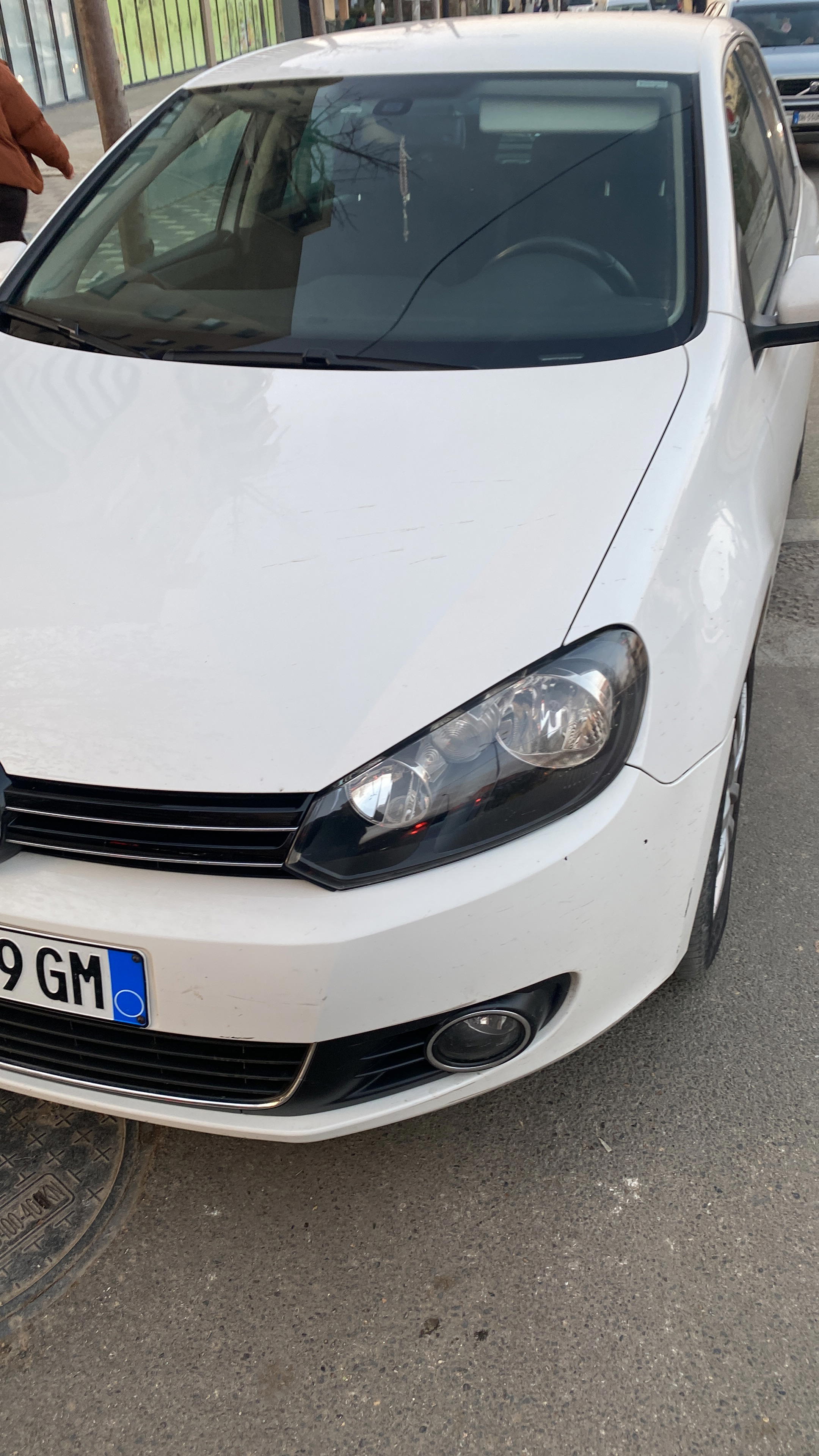 Volkswagen Golf - main photo