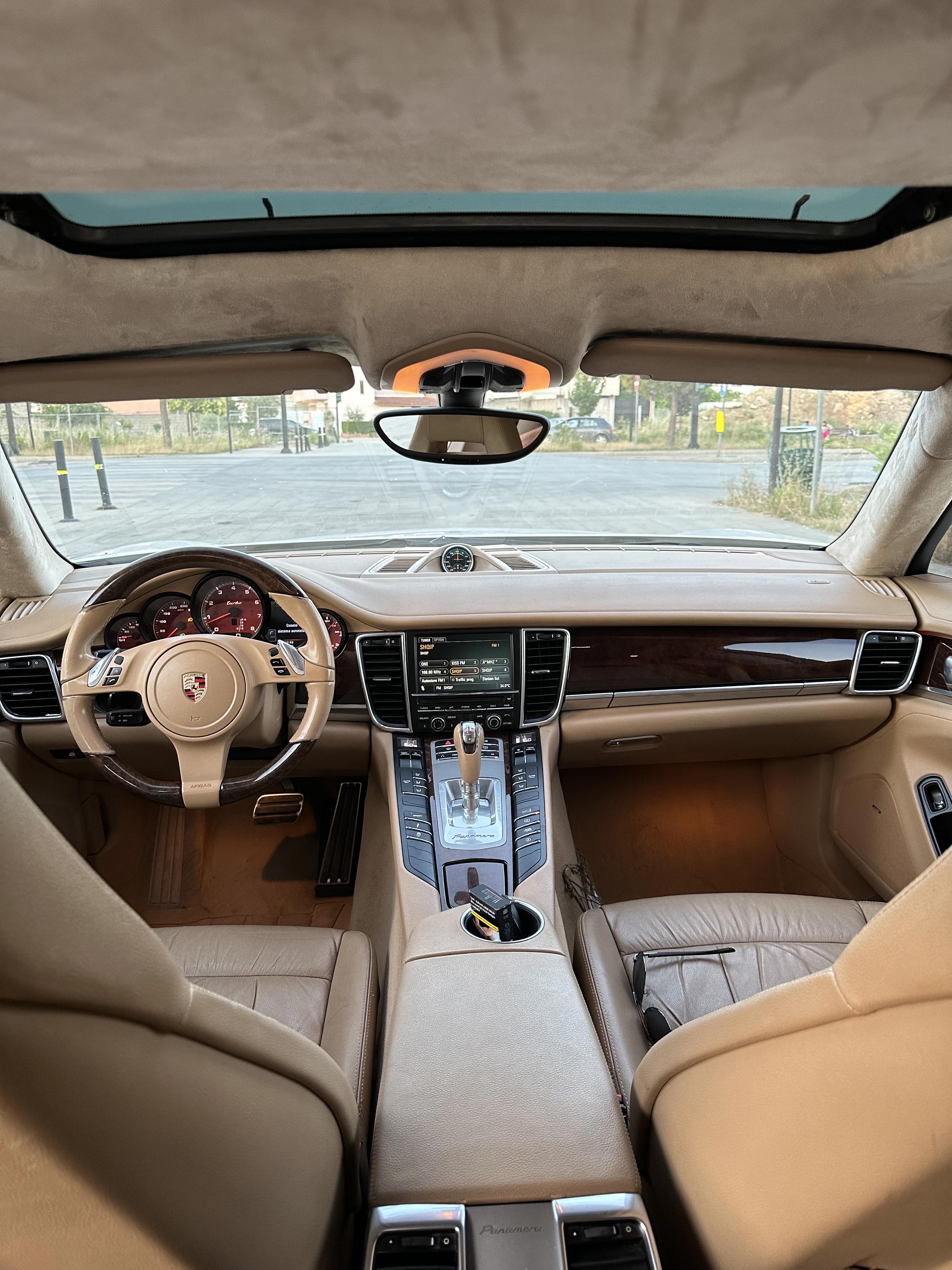Porsche Panamera - photo 4