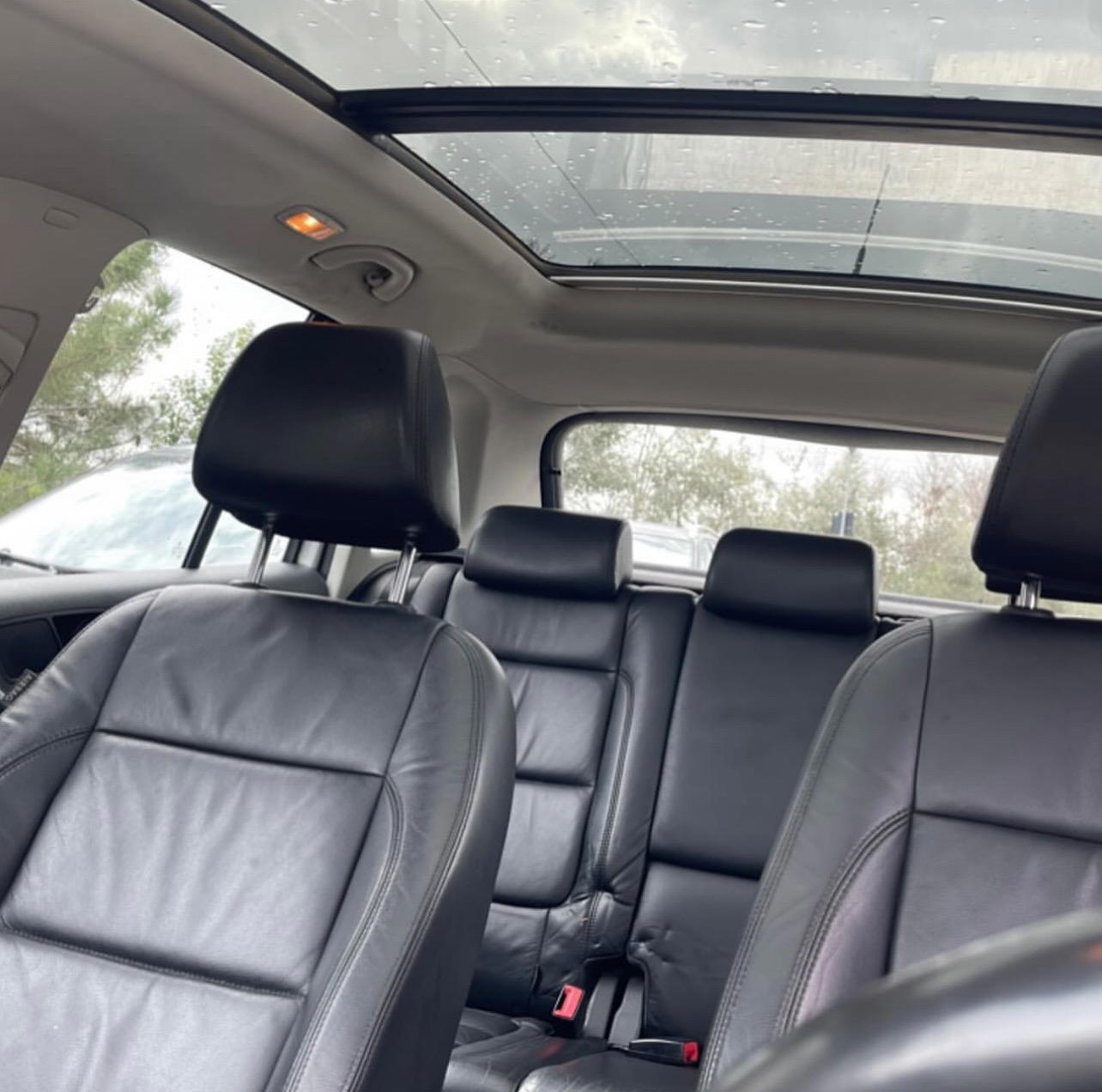 Volkswagen Tiguan - photo 4