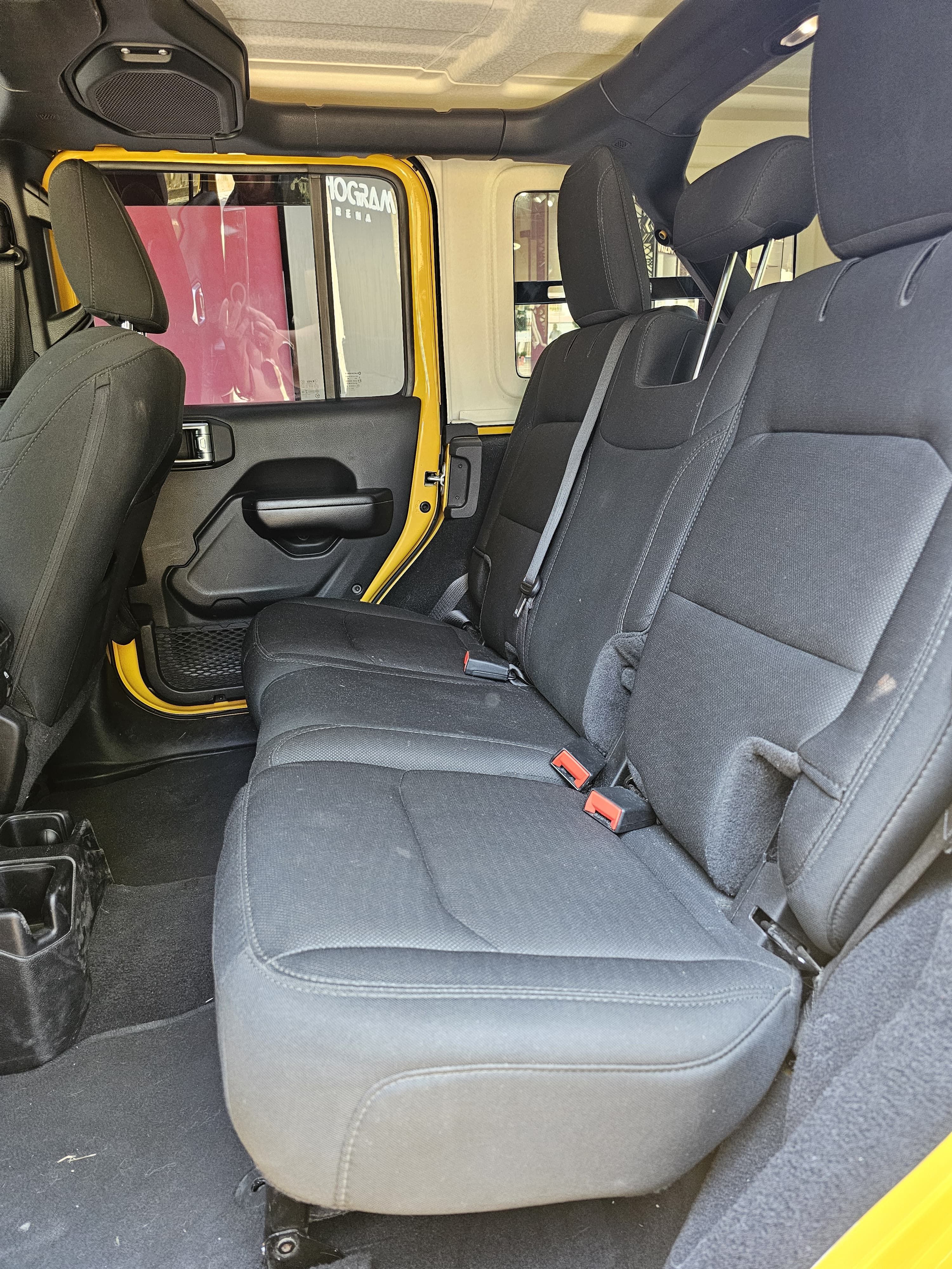Jeep Wrangler Unlimited - photo 4