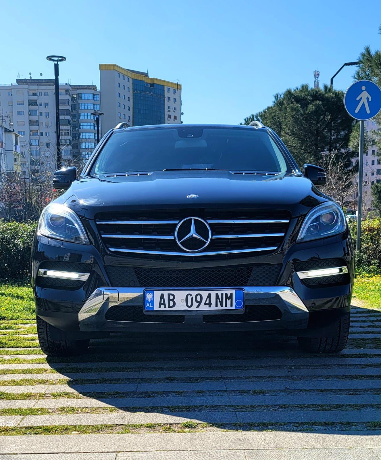 Mercedes-Benz ML Class - main photo
