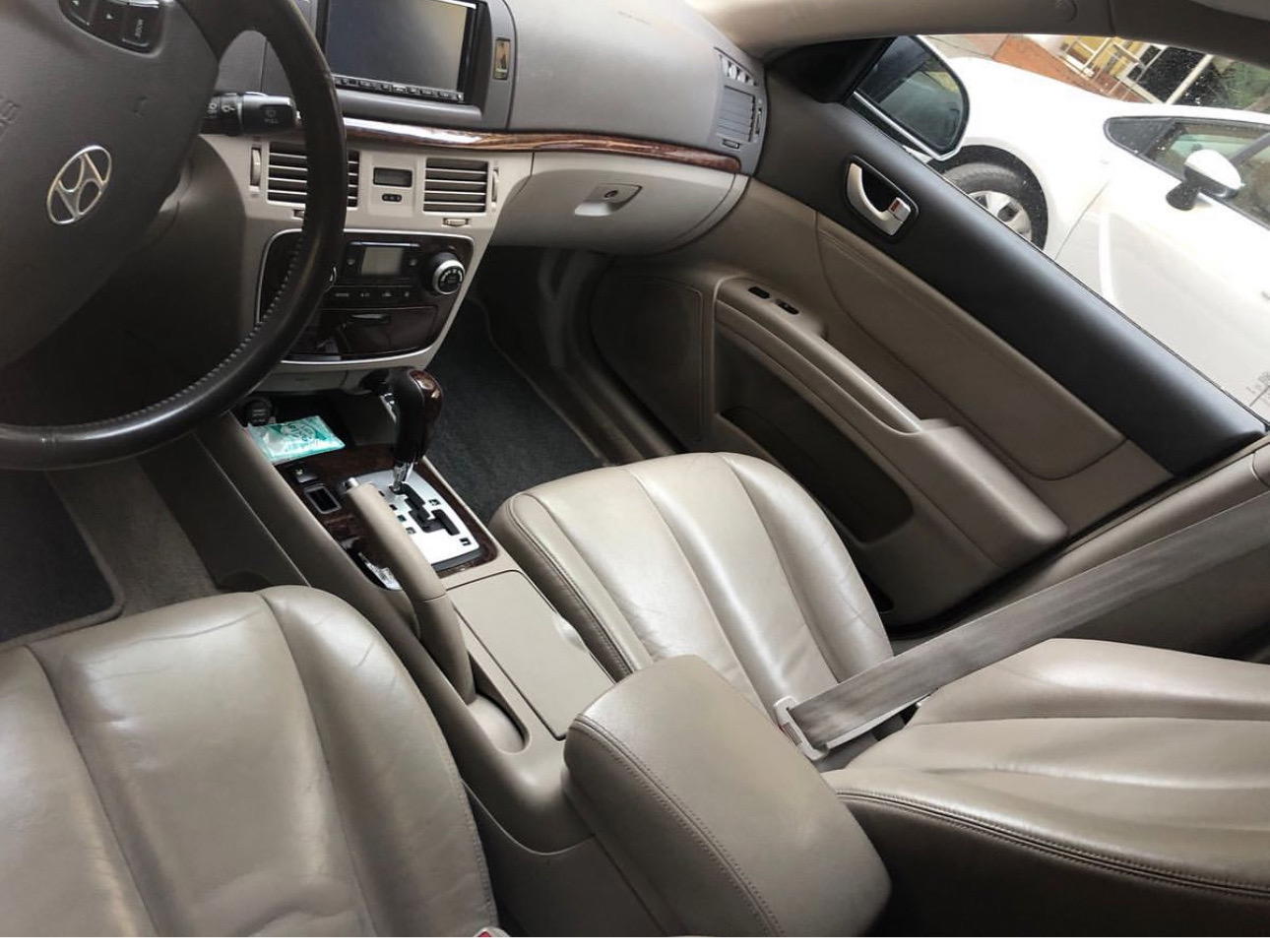 Hyundai Sonata - photo 4