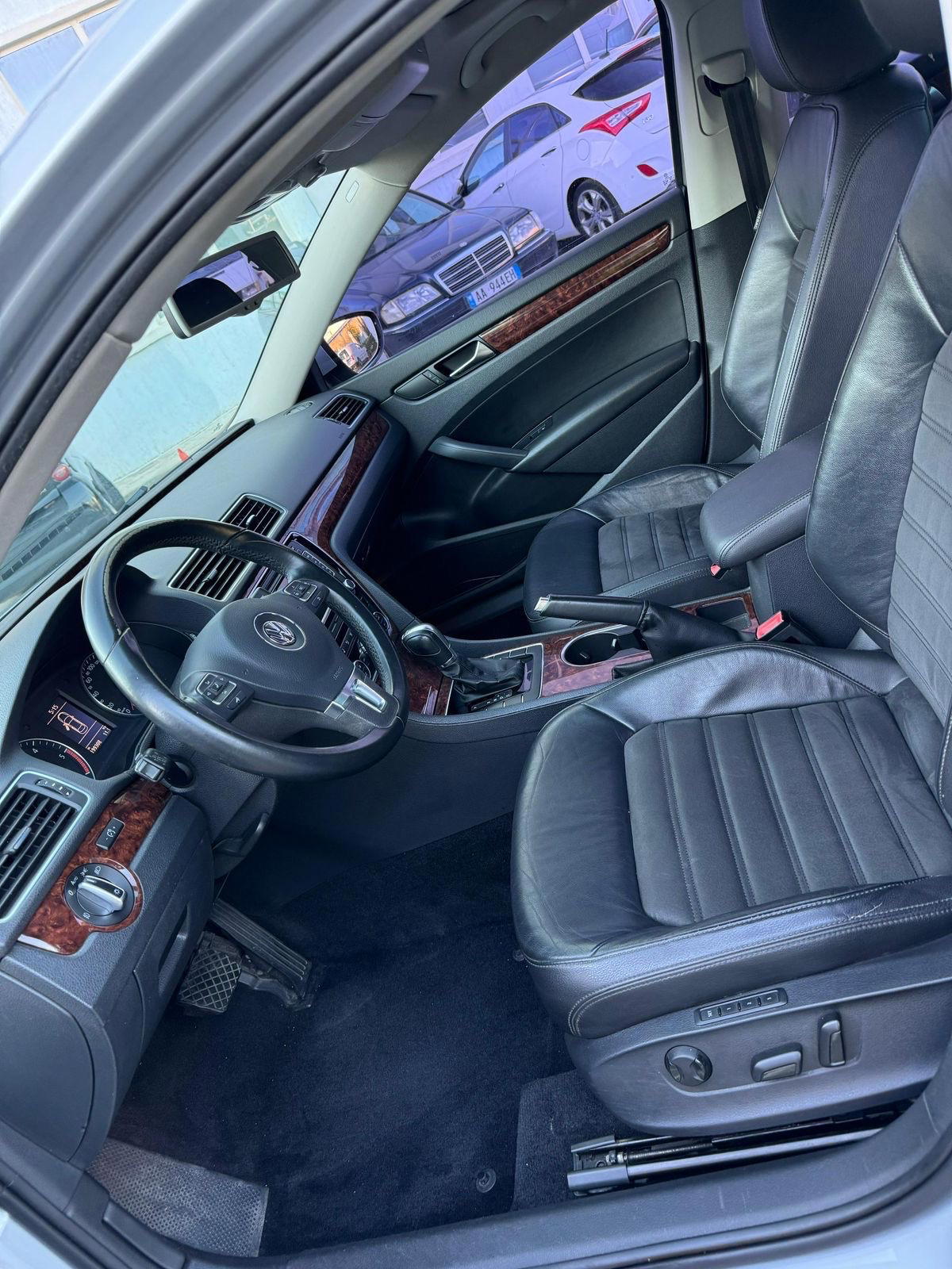 Volkswagen Passat - photo 4