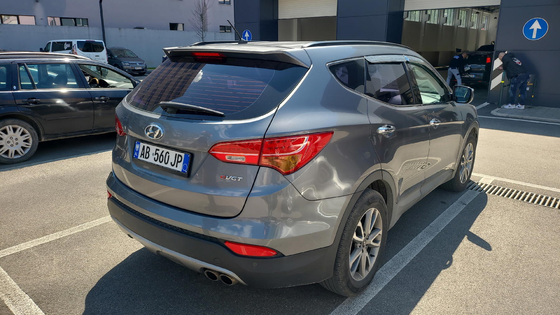 Hyundai Santa Fe XL - main photo