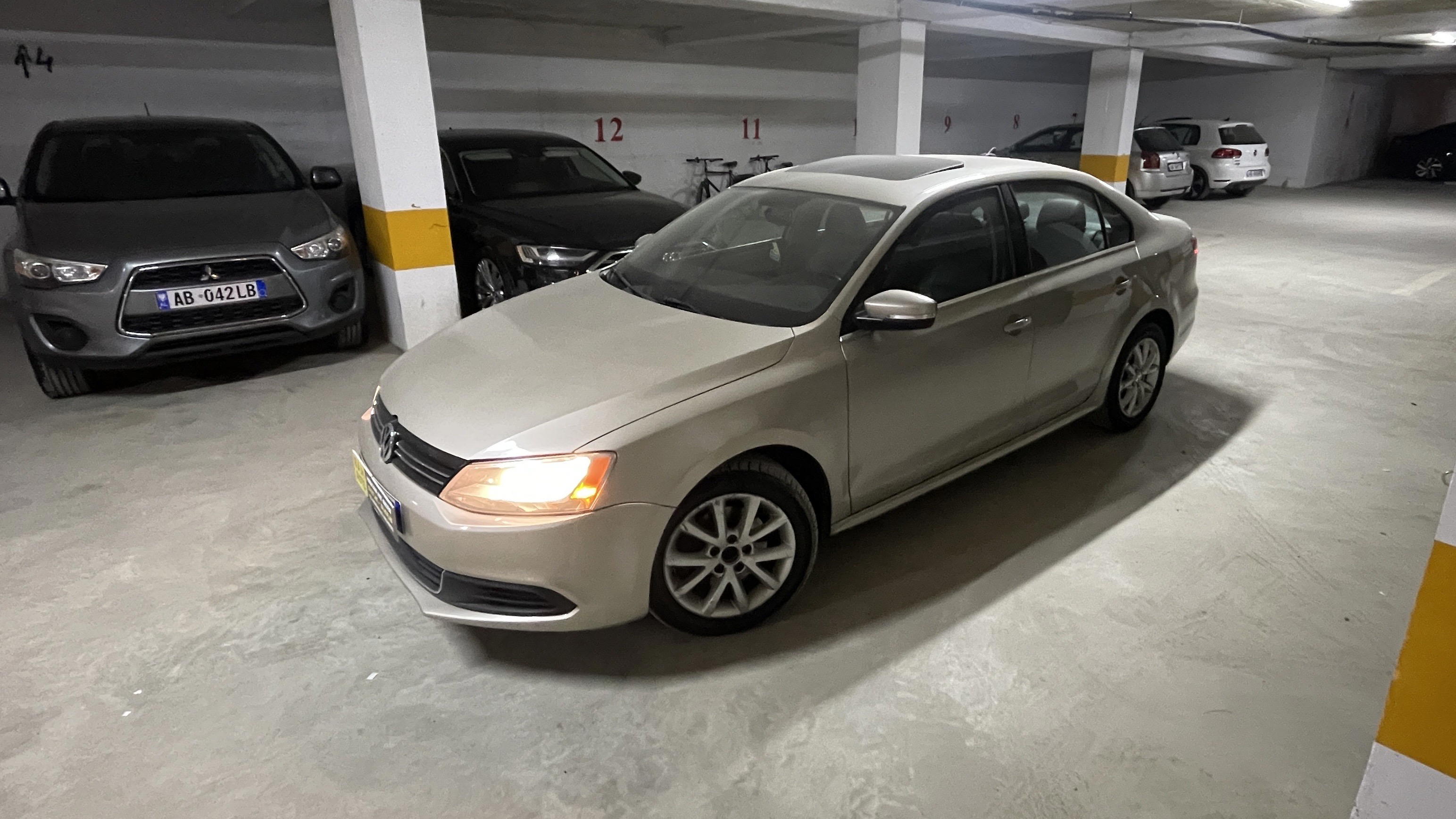 Volkswagen Jetta - main photo