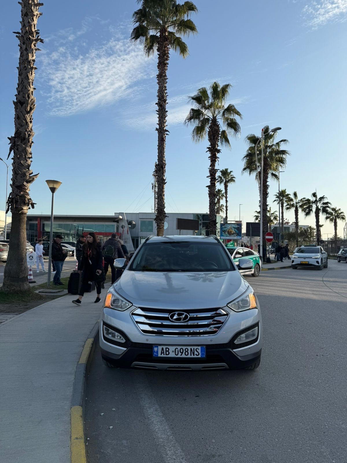 Hyundai Santa Fe - main photo