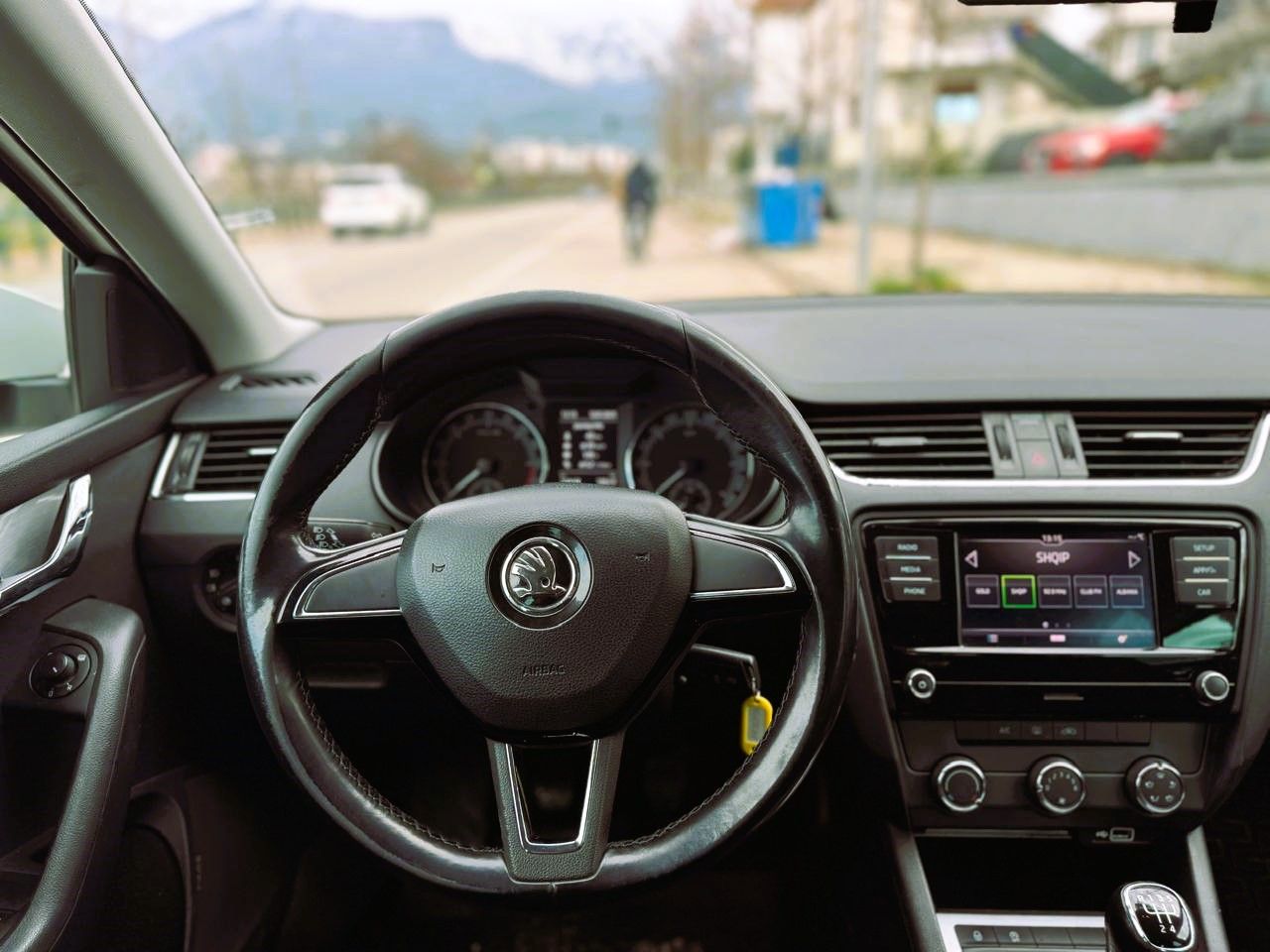 Skoda Octavia - photo 4