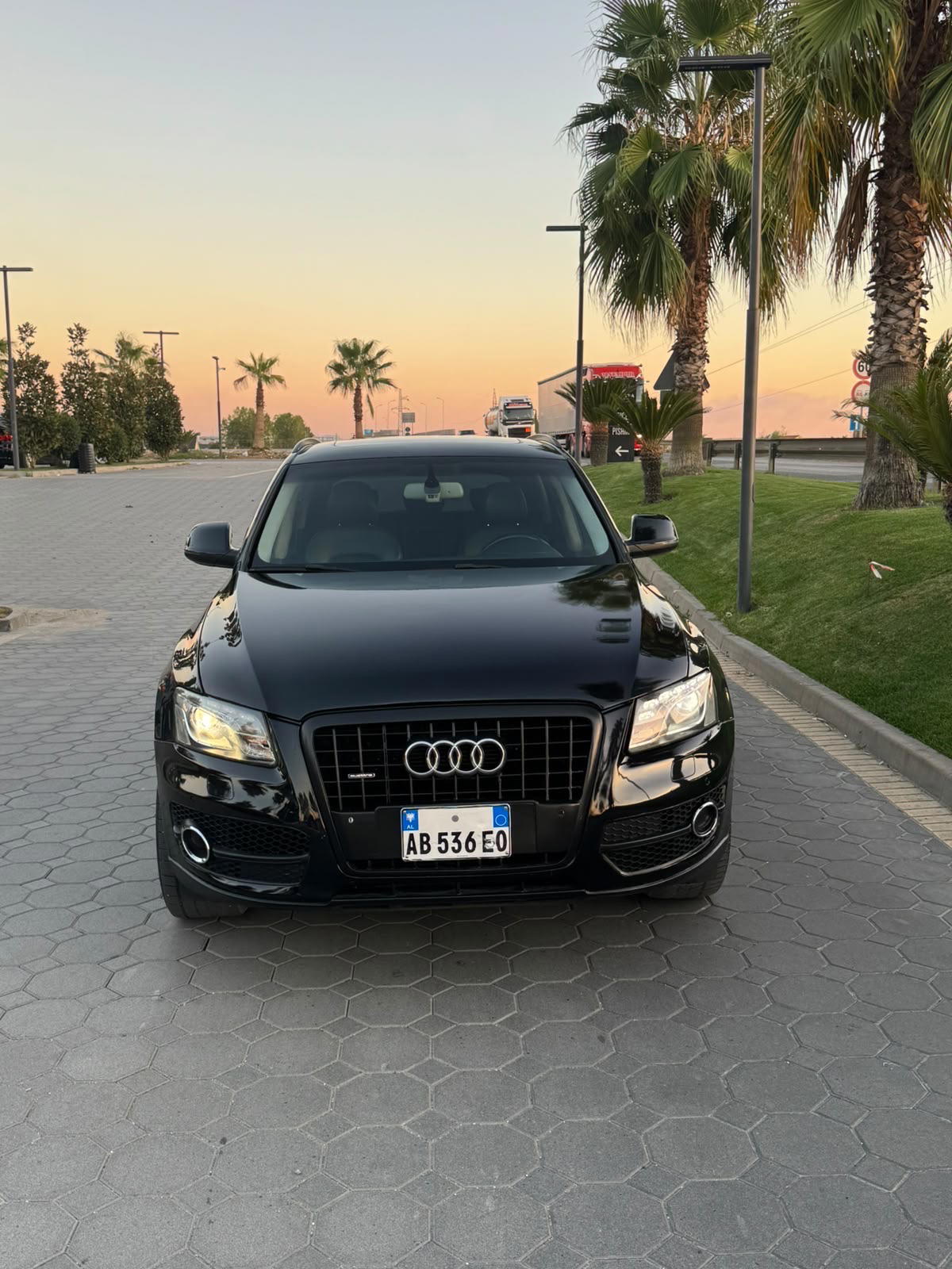 Audi Q5 for rent