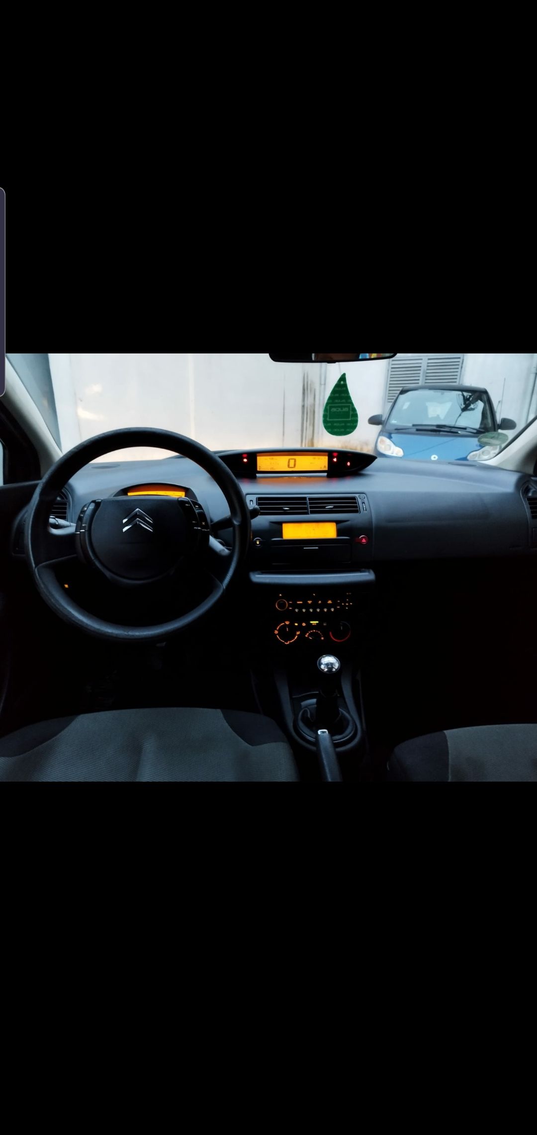 Citroen C4 - photo 3
