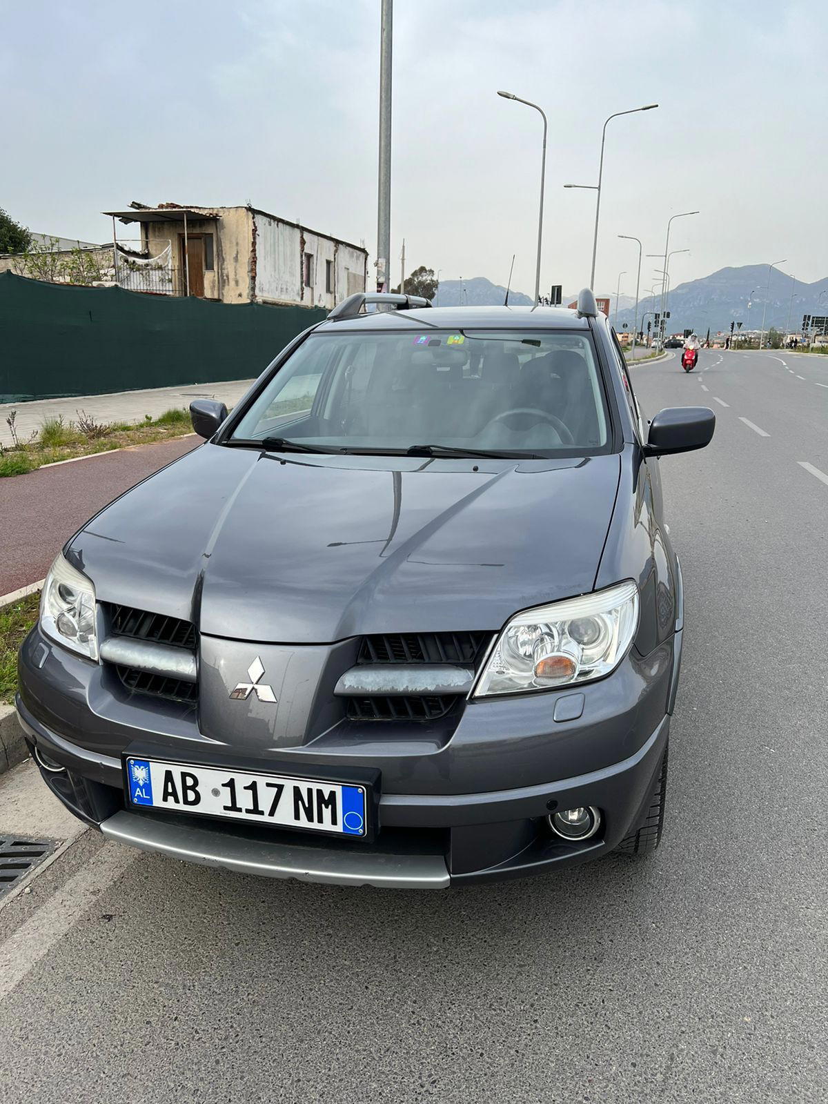 Mitsubishi Outlander - photo 4