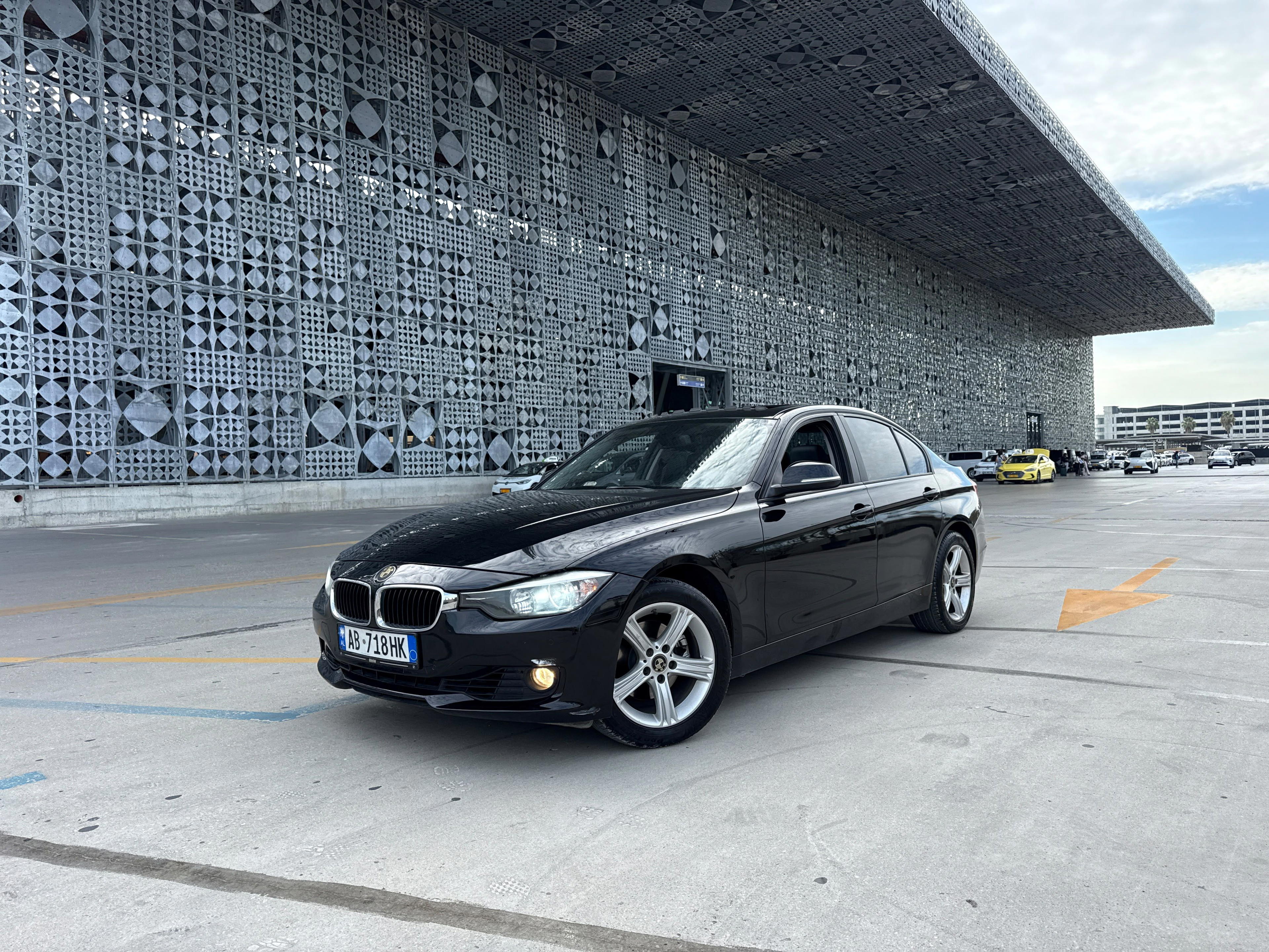 BMW 3 Series - side view
