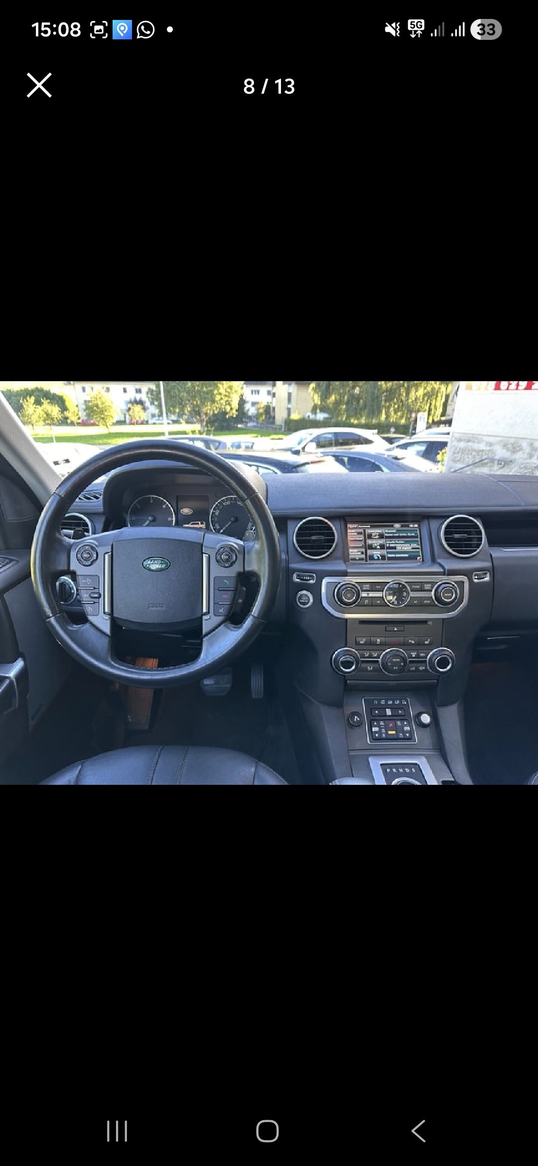 Land Rover Discovery - side view