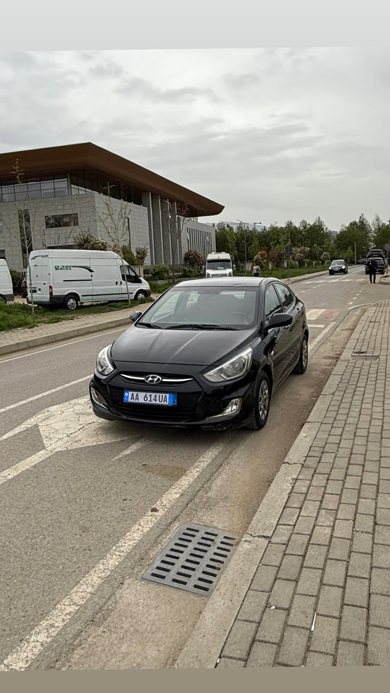 Hyundai Accent - main photo