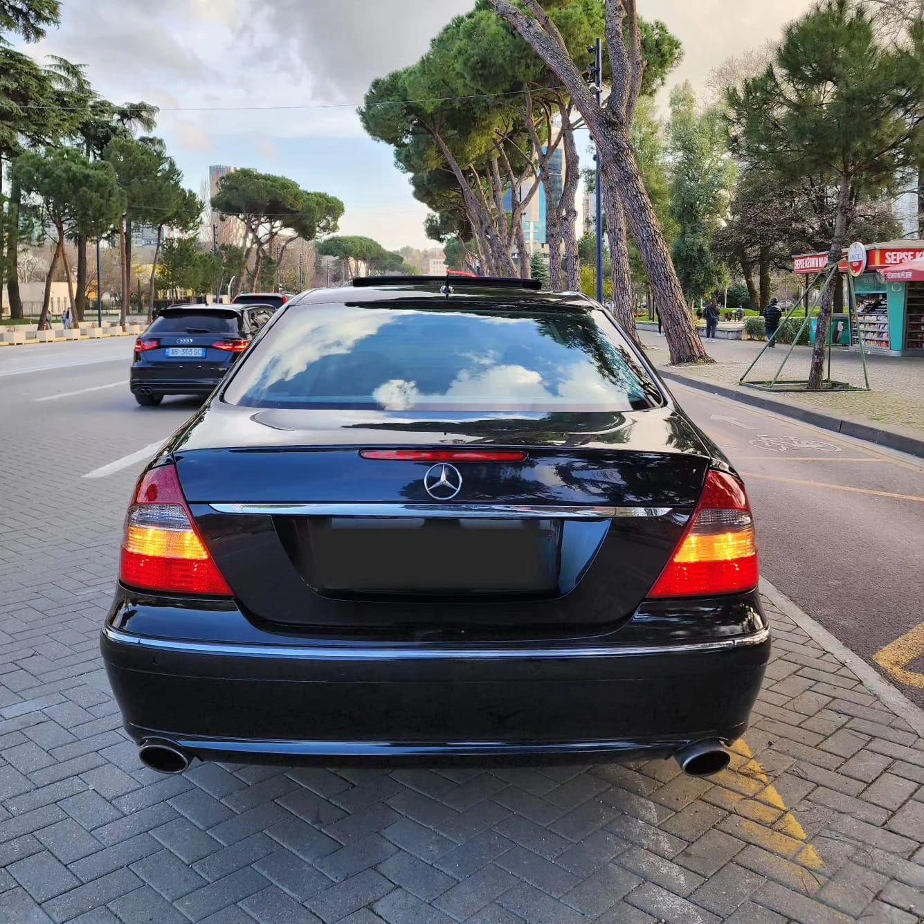 Mercedes-Benz E-Class - photo 3