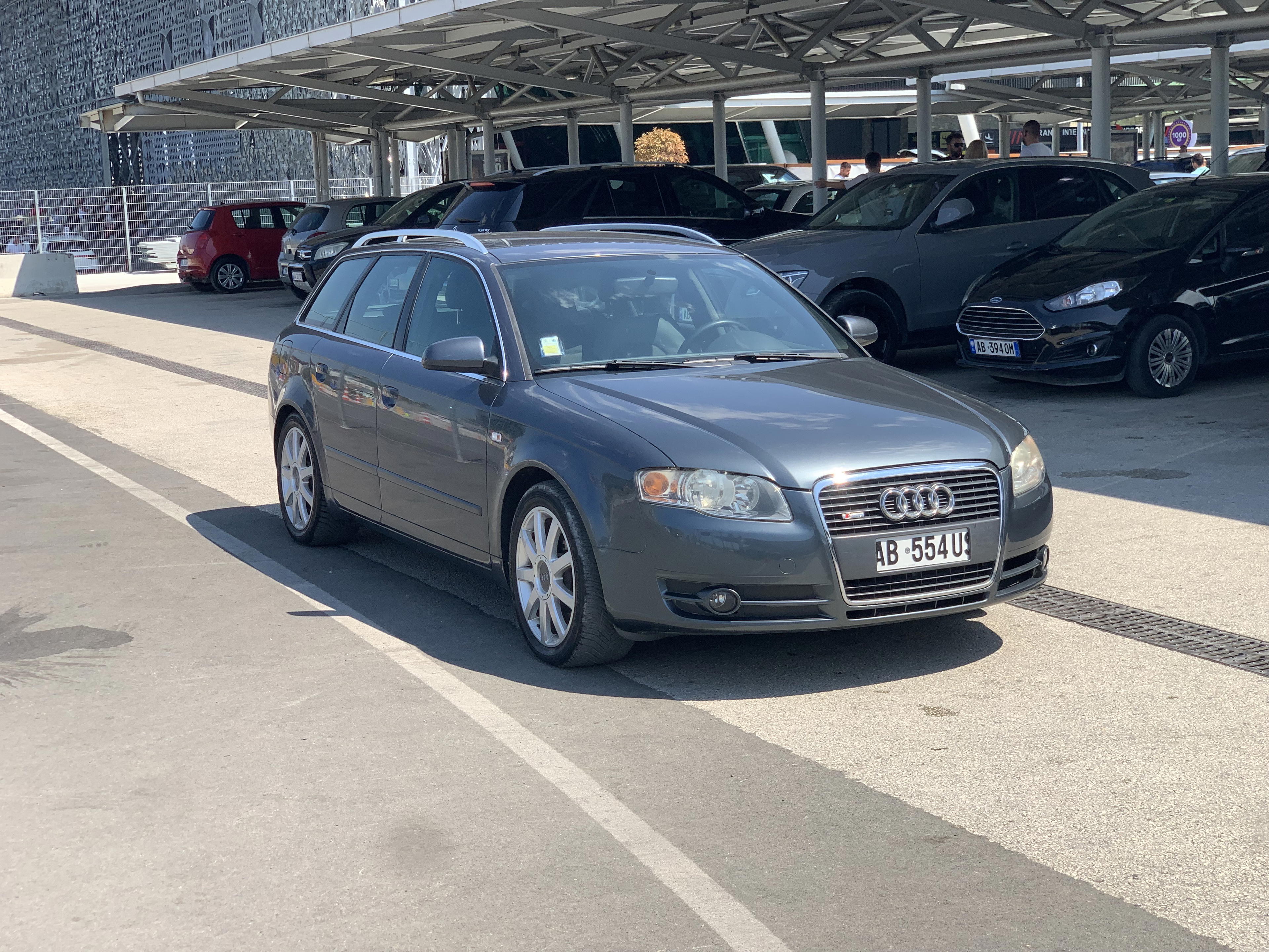 Audi A4 - side view