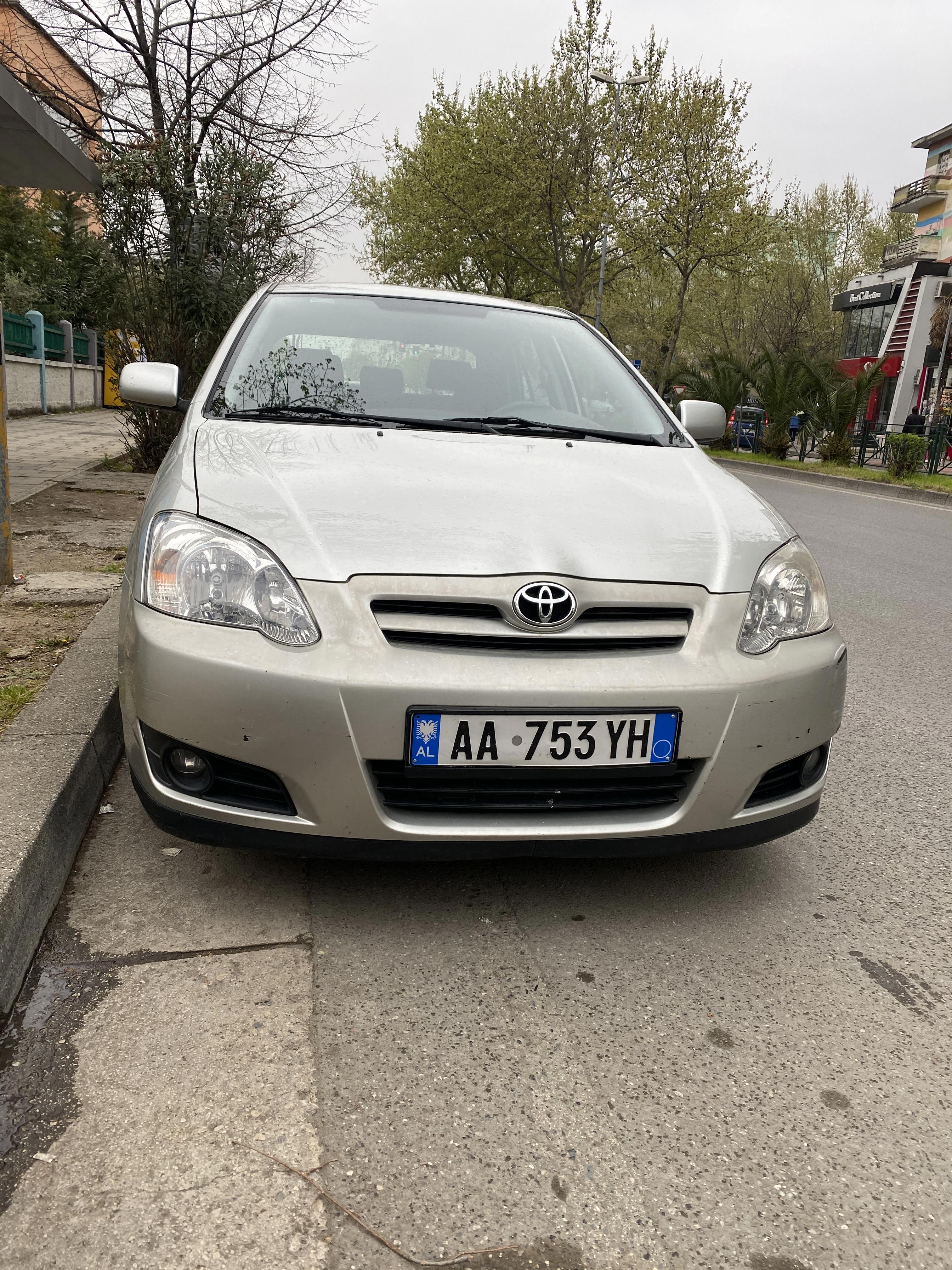 Toyota Corolla - main photo