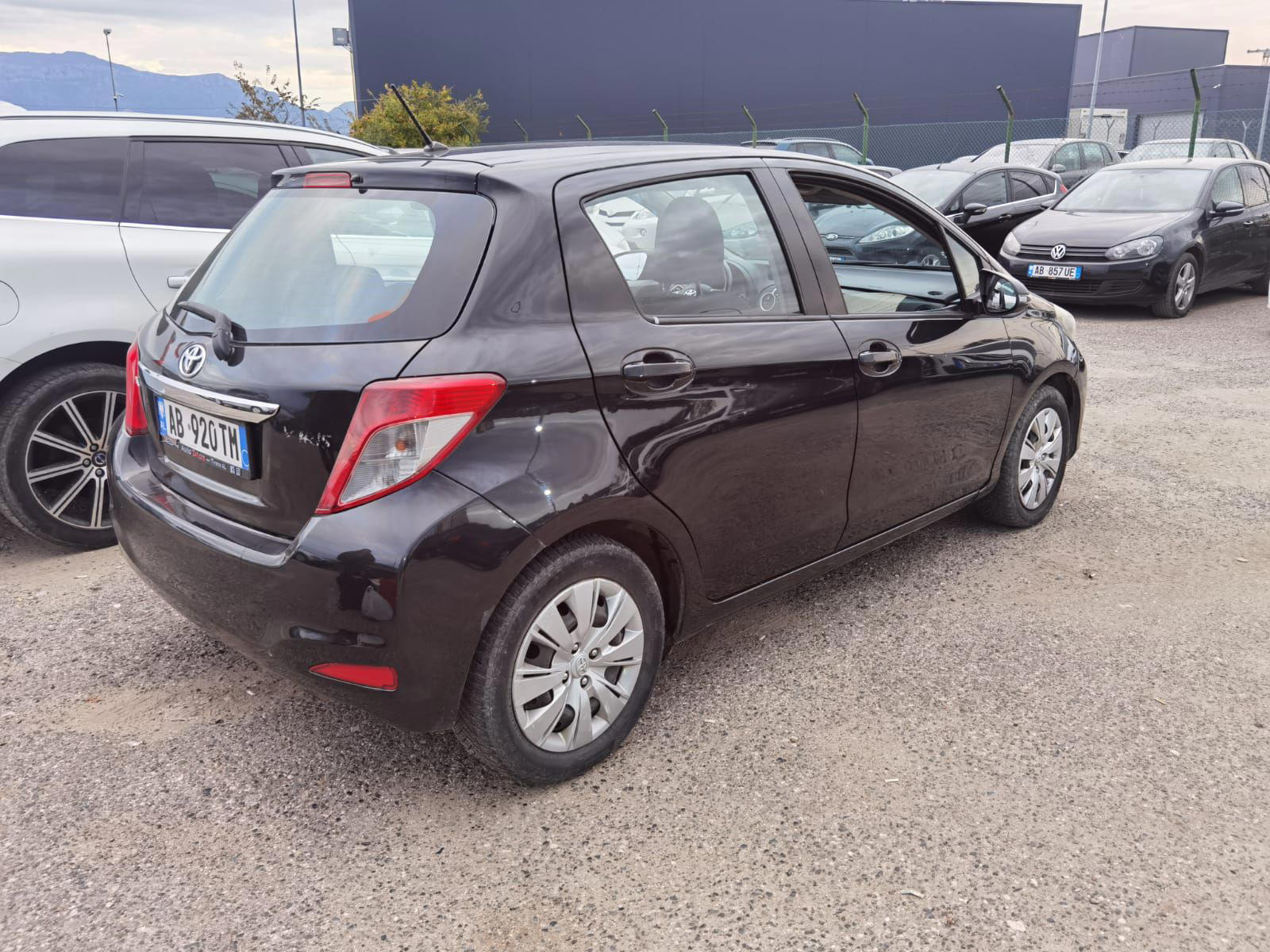 Toyota Yaris iA - photo 3
