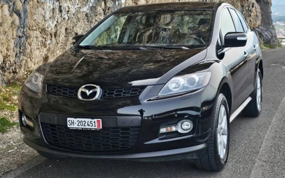 MAZDA CX-7 - side view