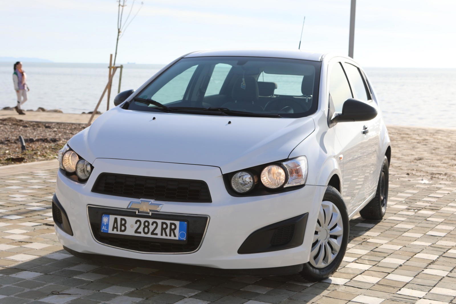Chevrolet Aveo - side view