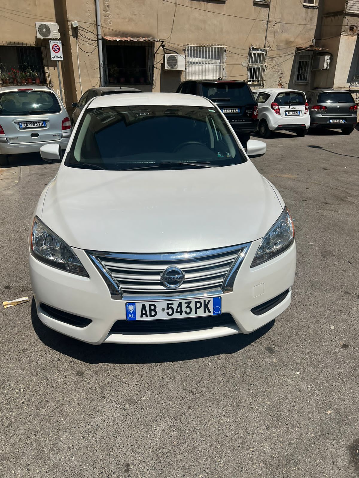 Nissan Sentra RentX Albania