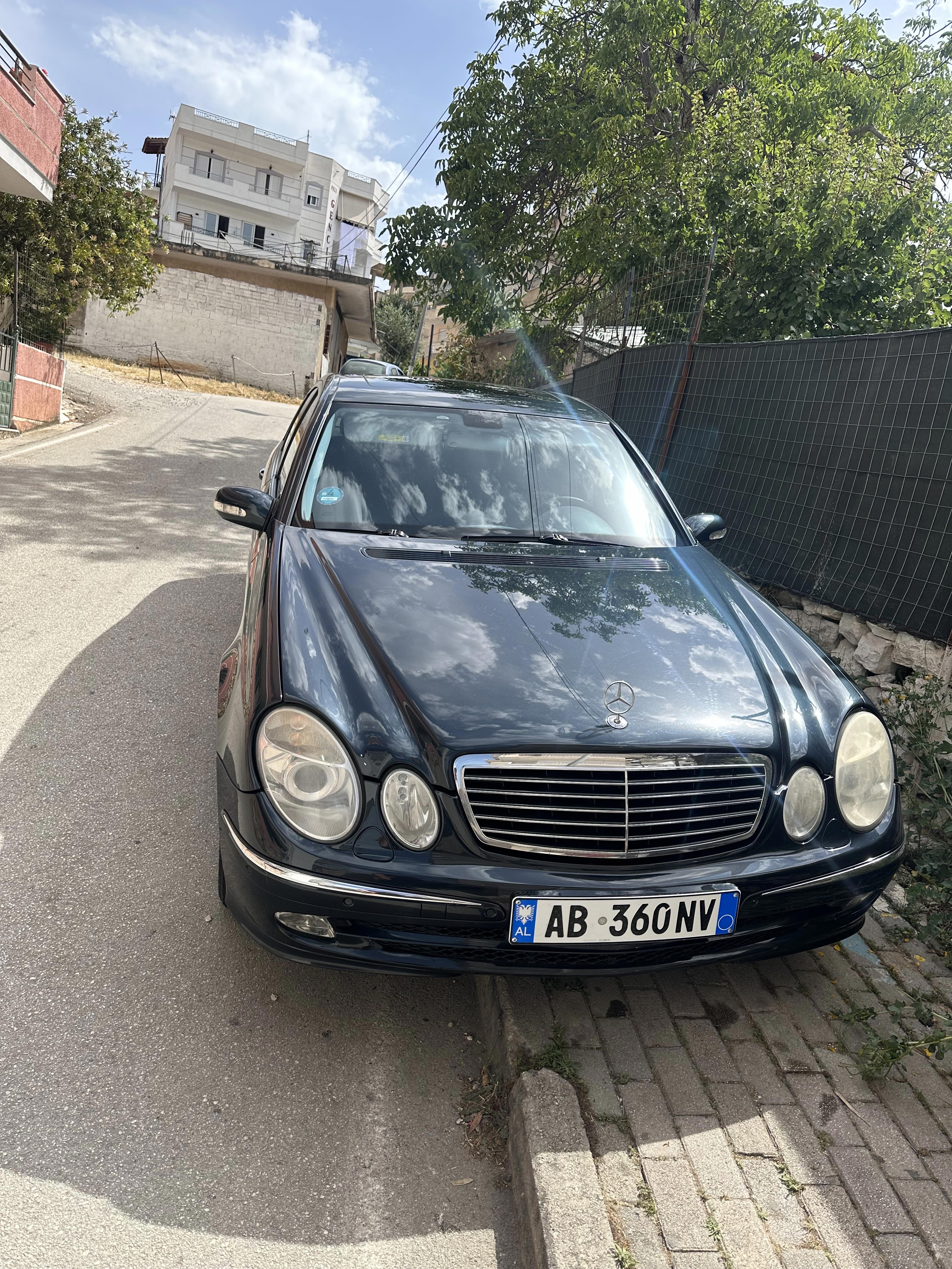 Mercedes-Benz E-Class - photo 3