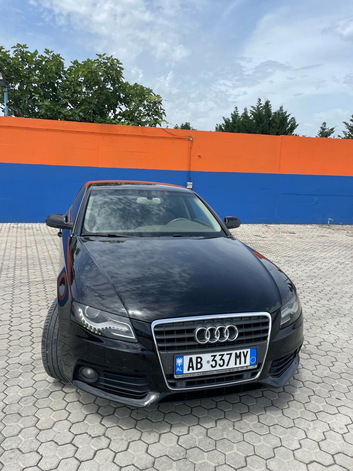 Audi A4 allroad - main photo