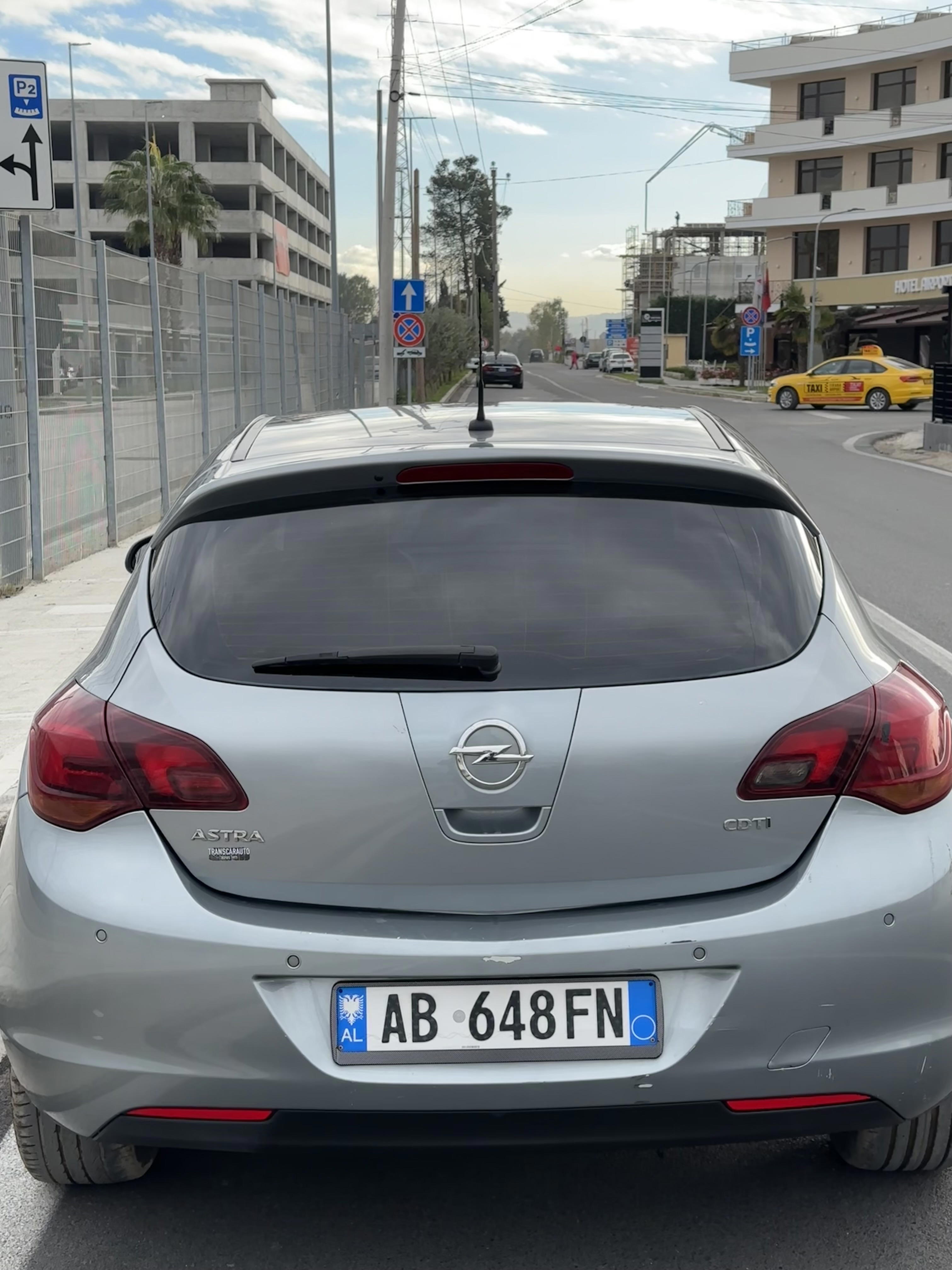 Opel Astra - photo 3