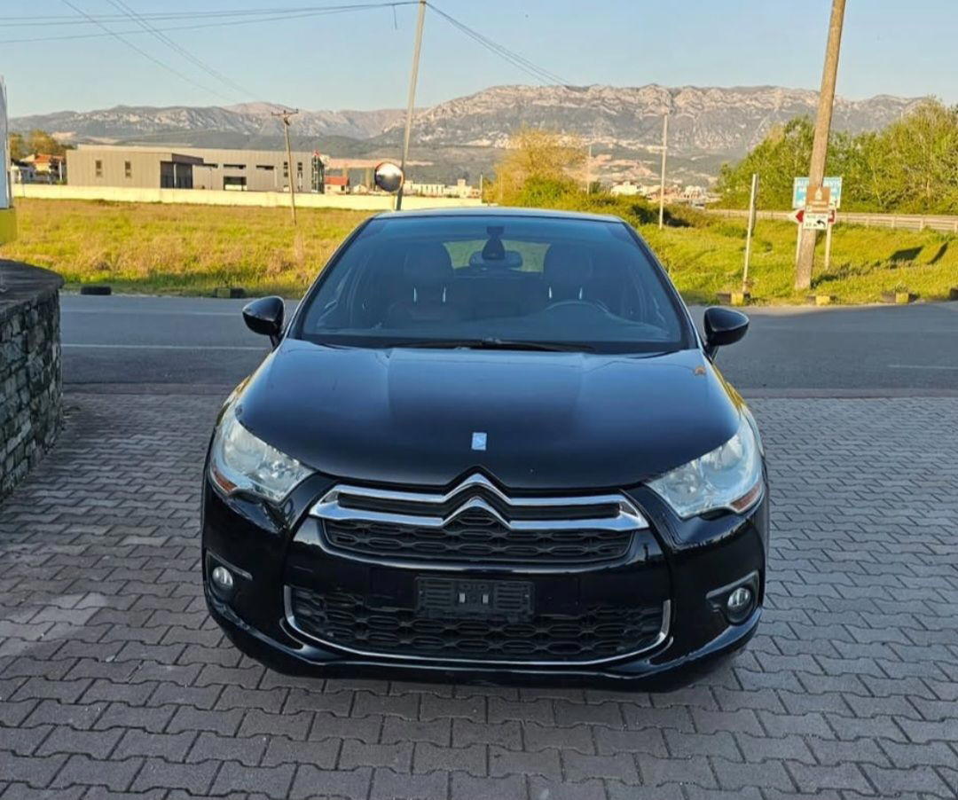 Citroen Other - side view