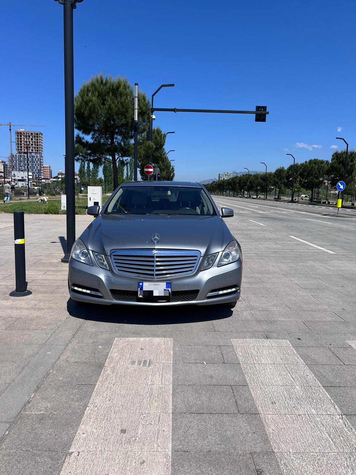 Mercedes-Benz E-Class - photo 4