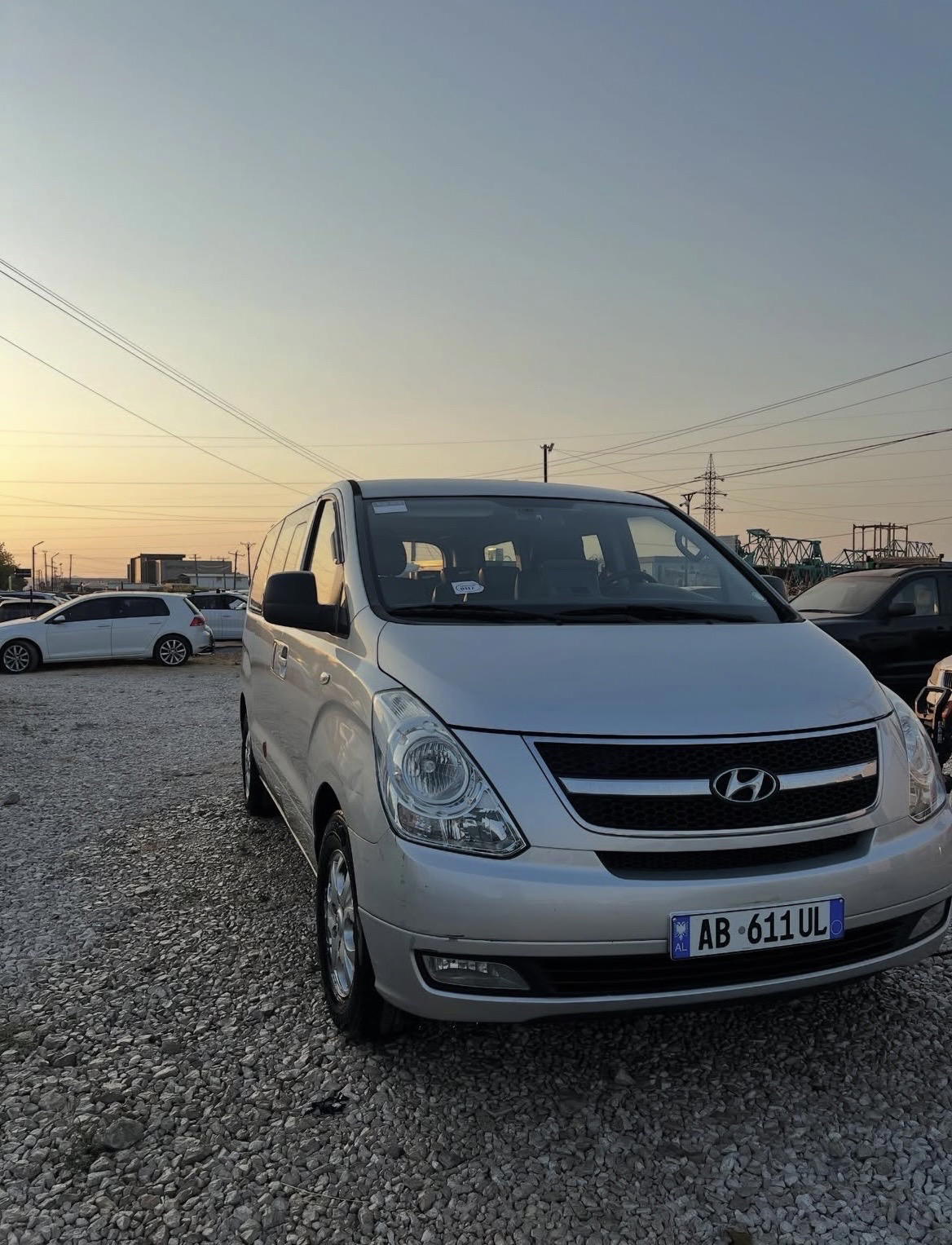 Hyundai Starex for rent