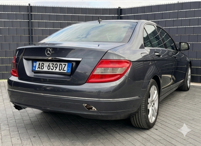 Mercedes-Benz C-Class - side view