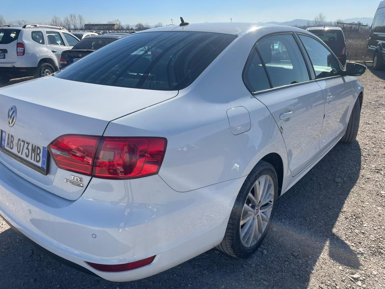 Volkswagen Jetta - photo 4
