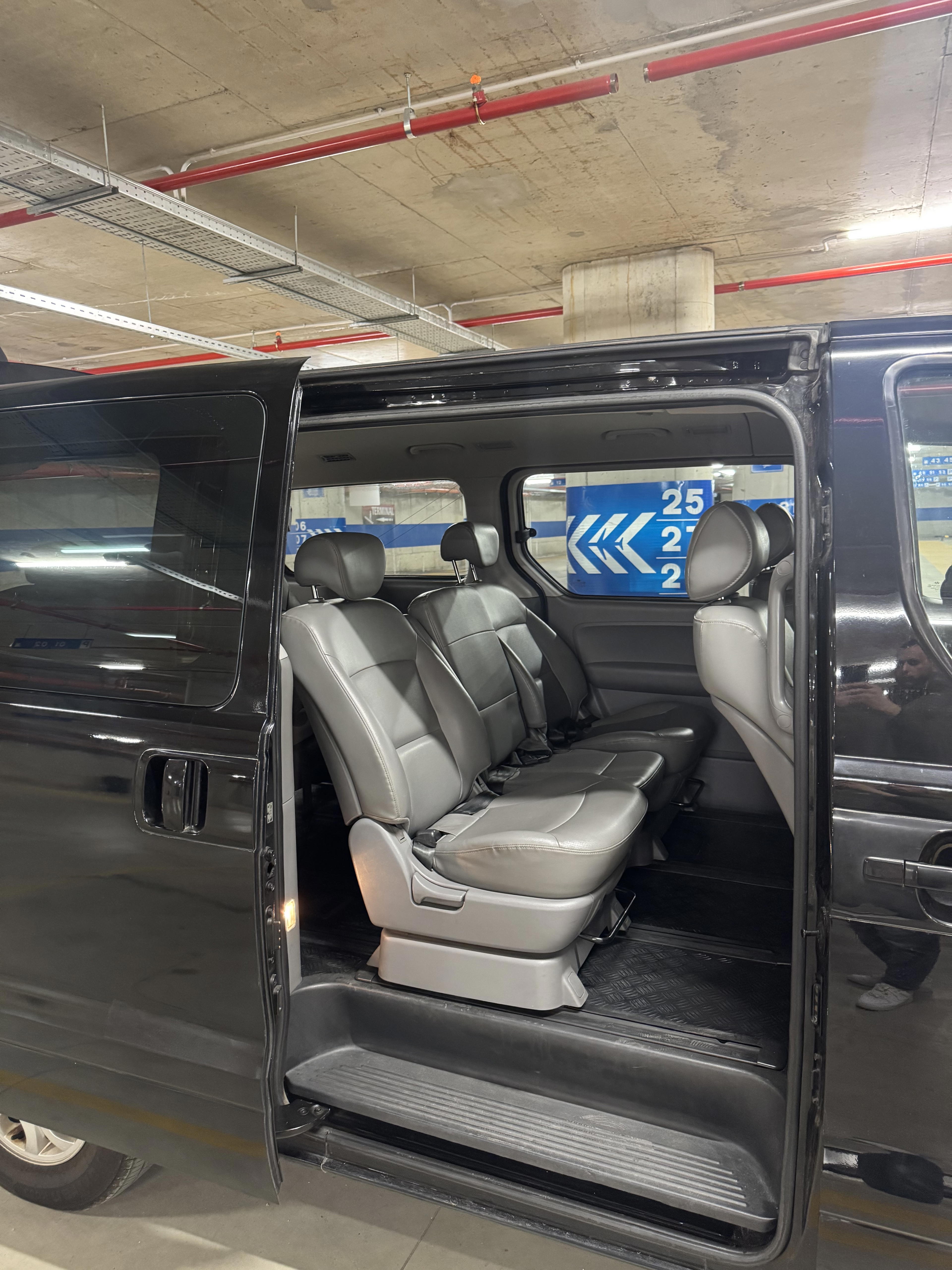 Hyundai Starex - photo 4
