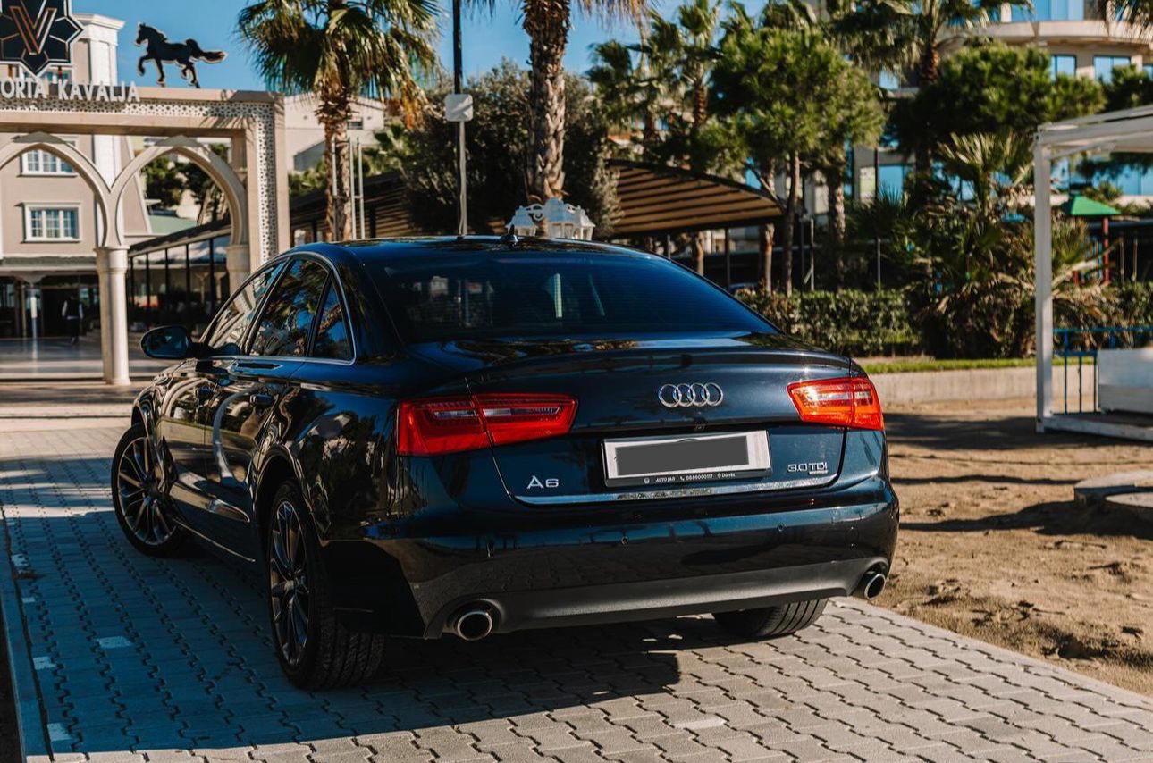 Audi A6 - side view