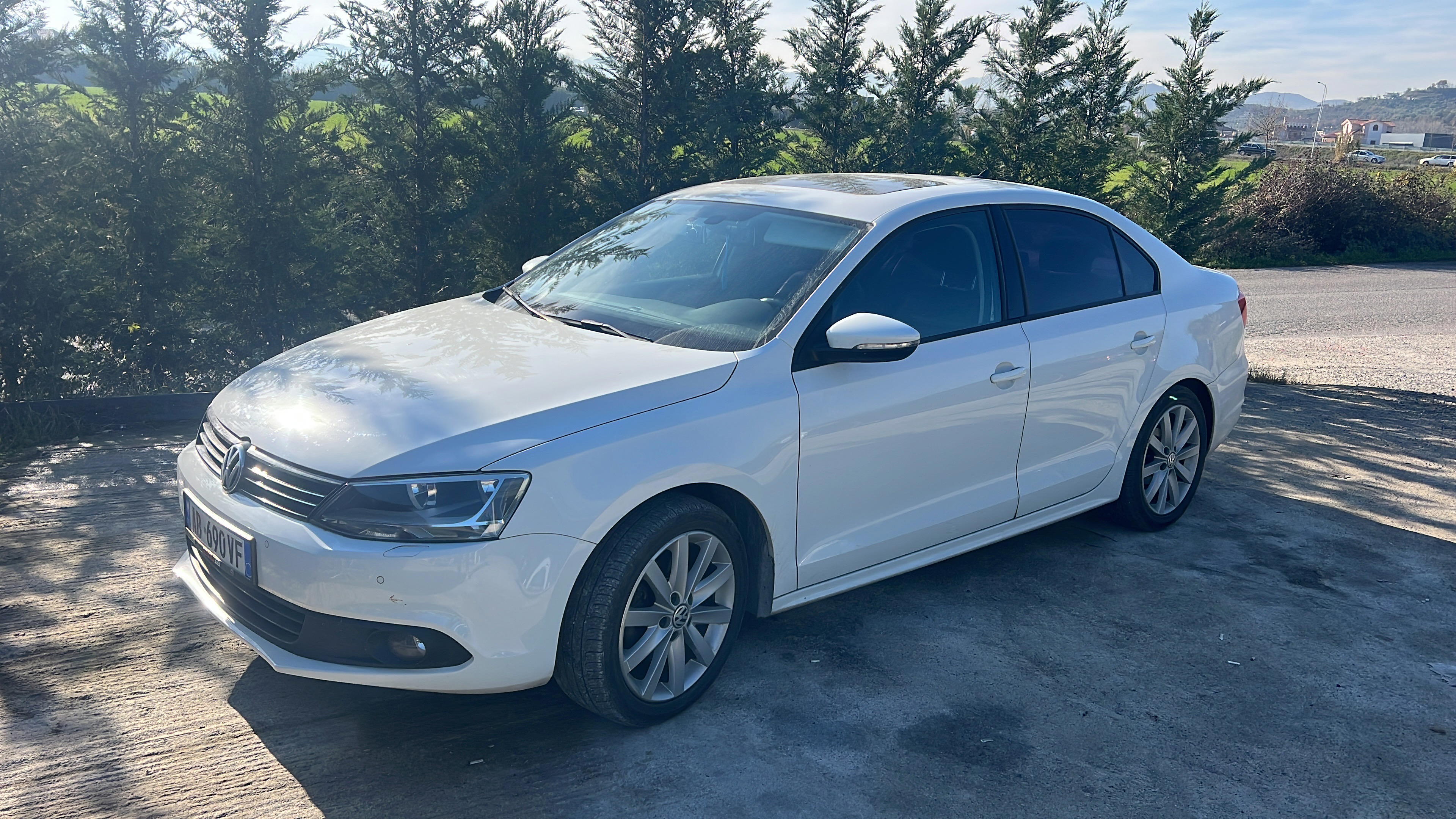 Volkswagen Jetta RentX Albania