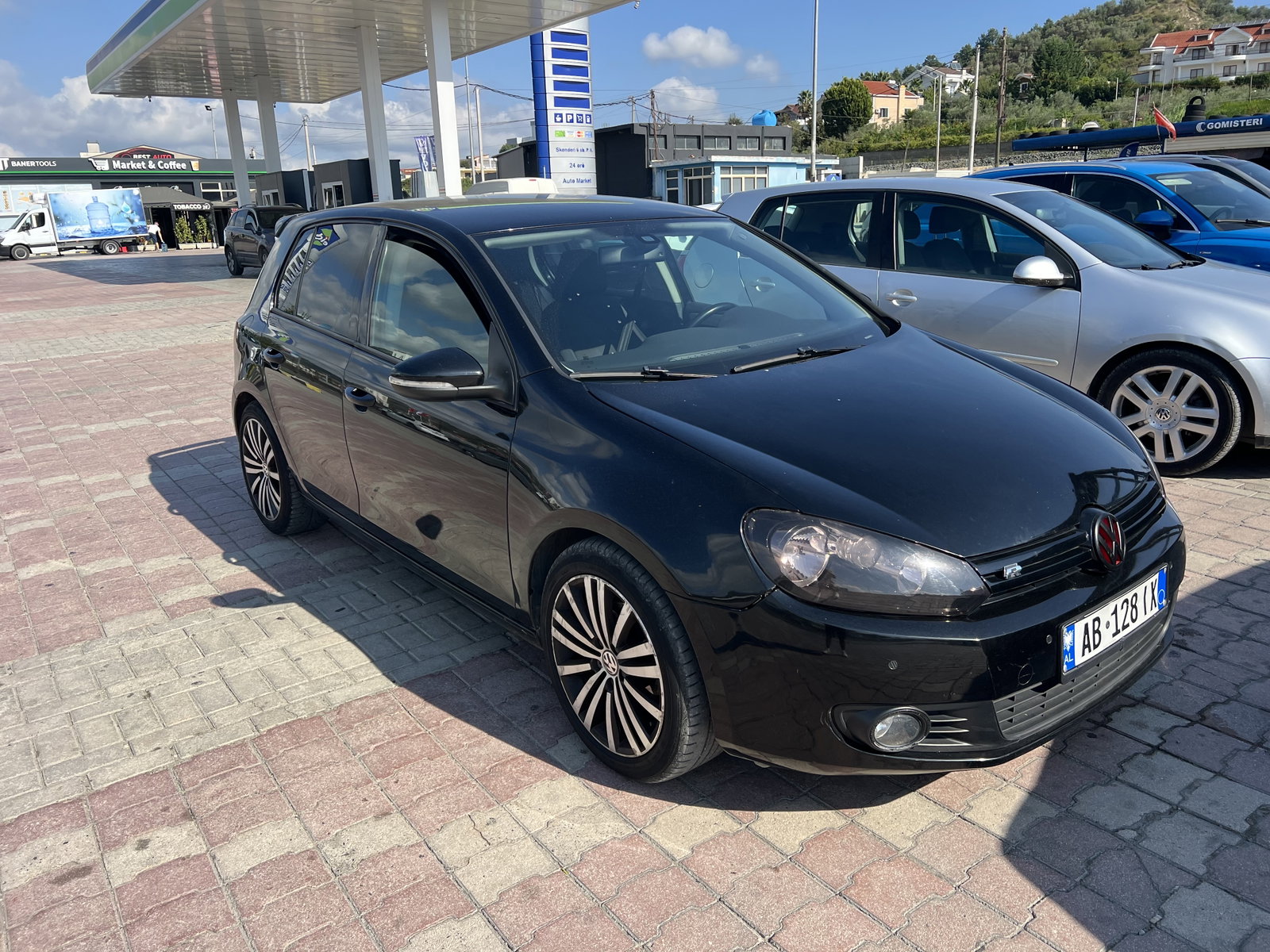 Volkswagen Golf RentX Albania