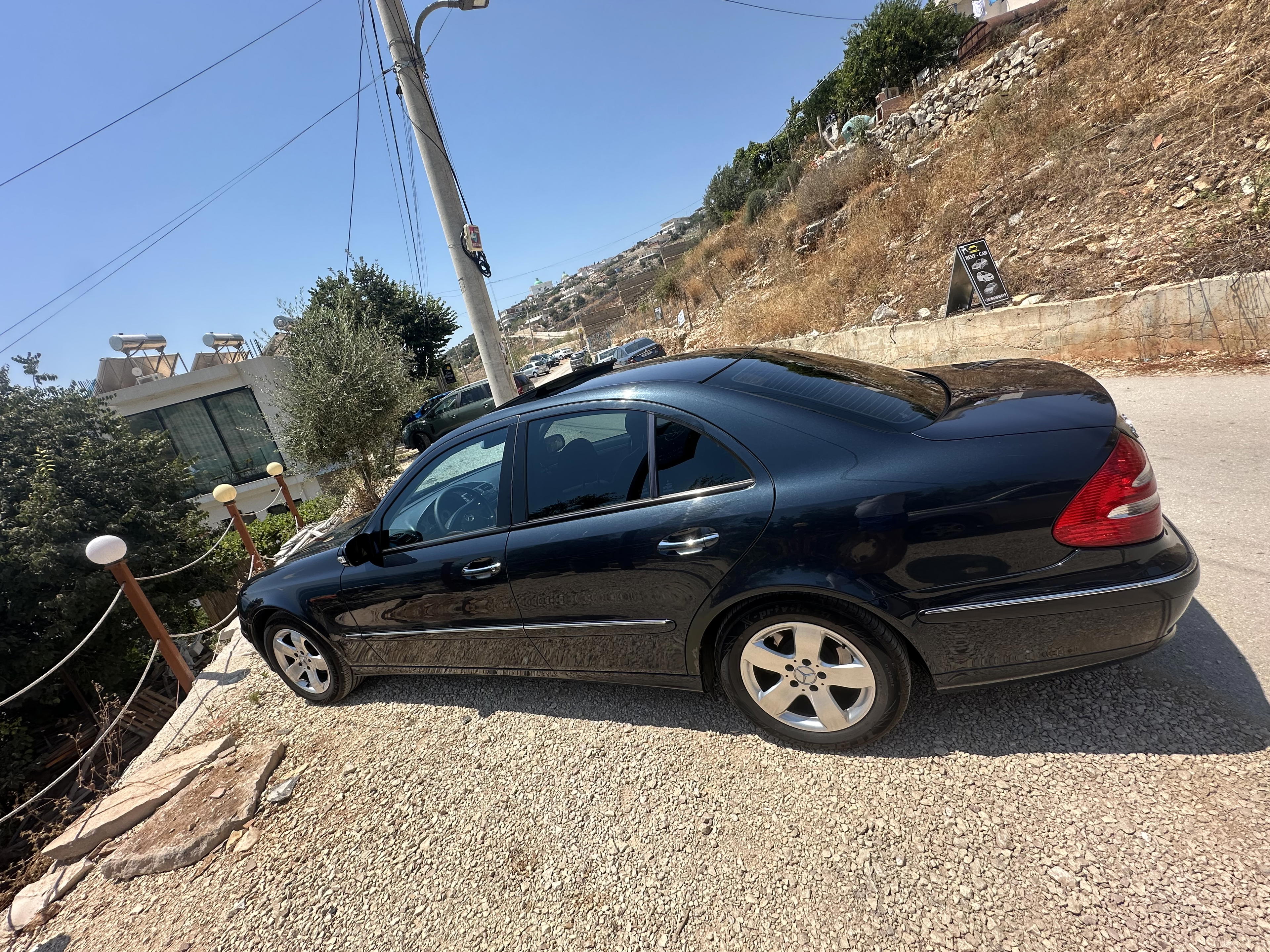 Mercedes-Benz E-Class - side view