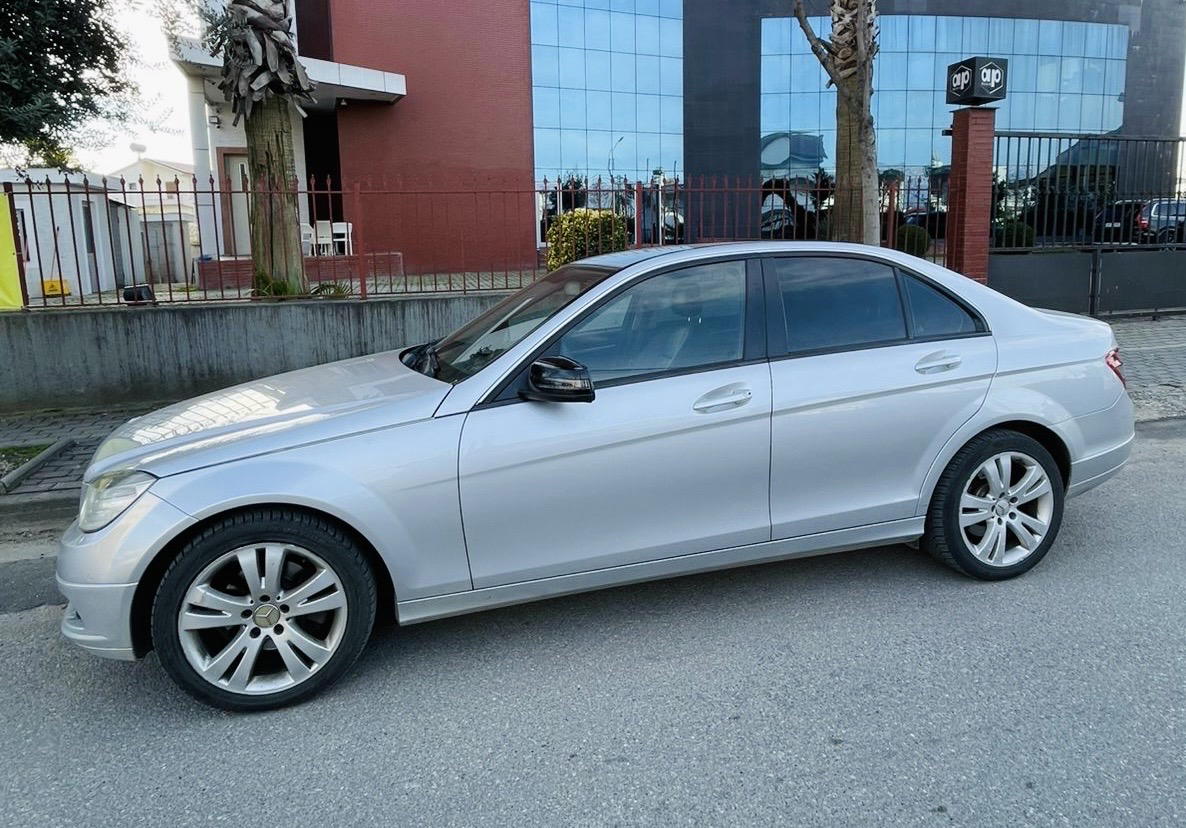 Mercedes-Benz C-Class - photo 3