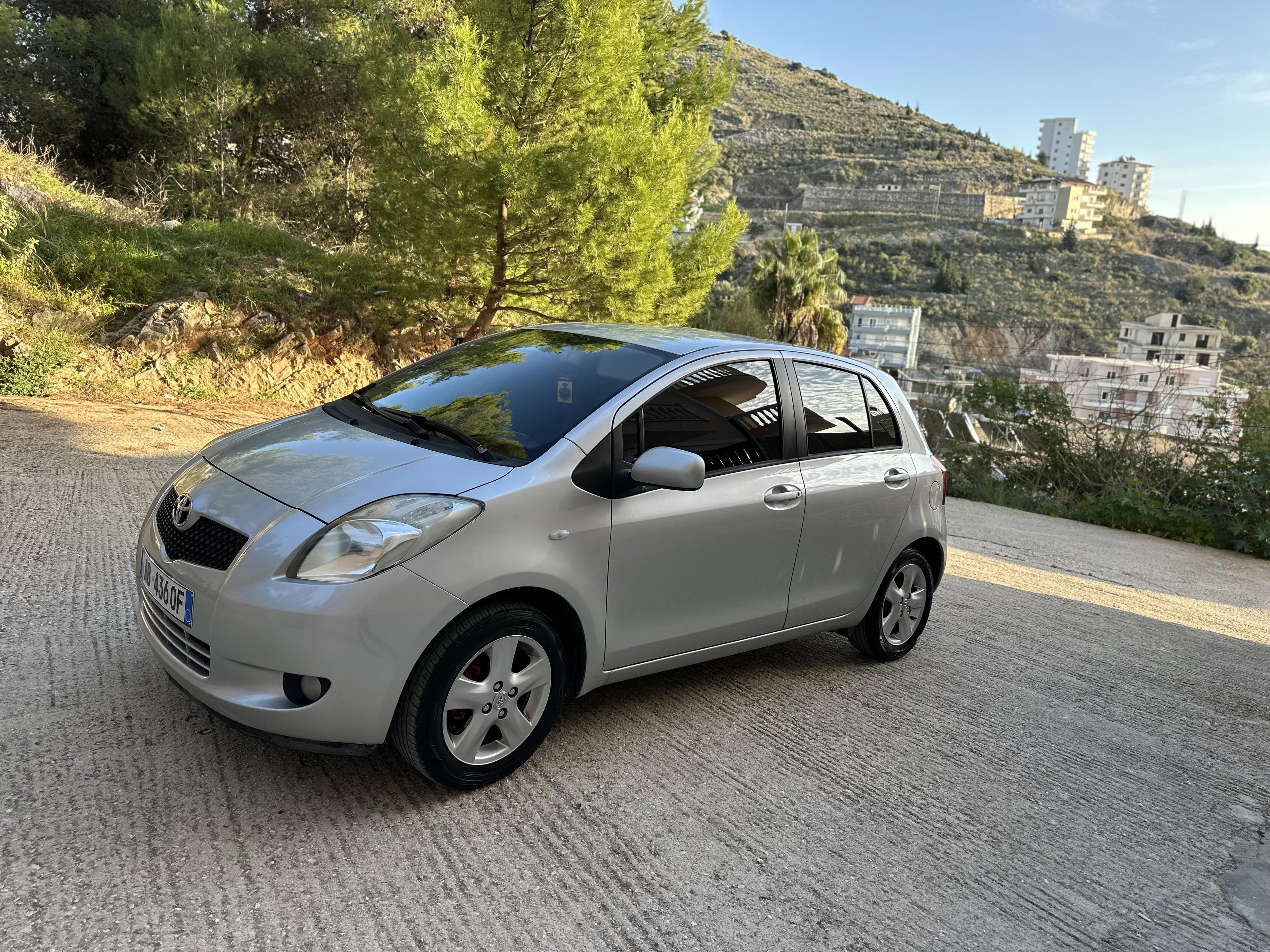 Toyota Yaris - photo 3
