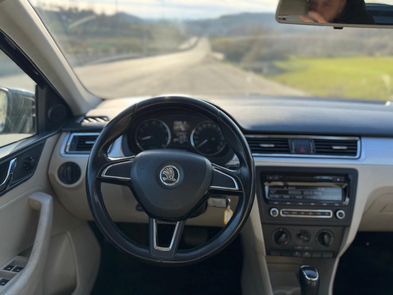 Skoda Octavia - side view