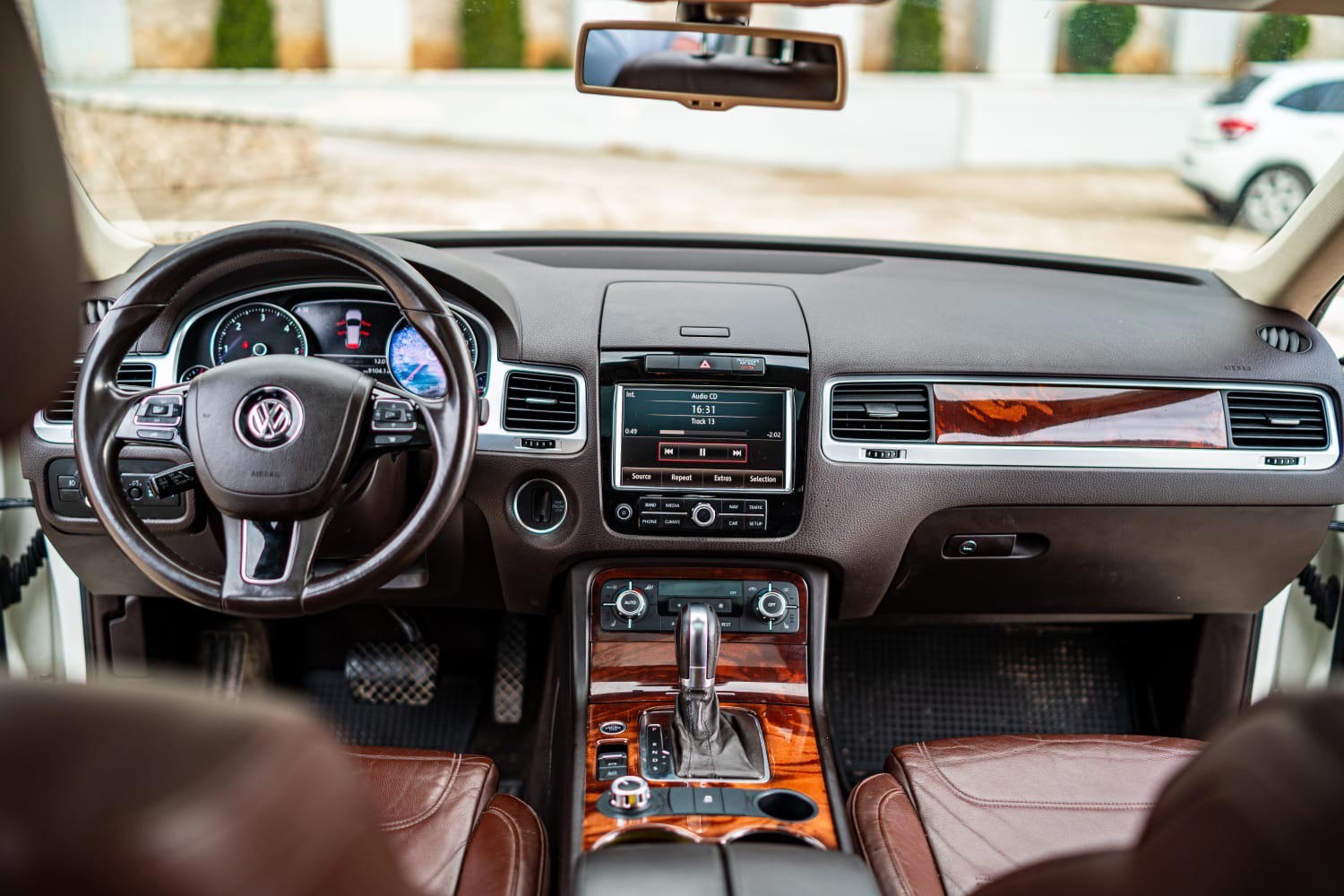 Volkswagen Touareg - photo 3